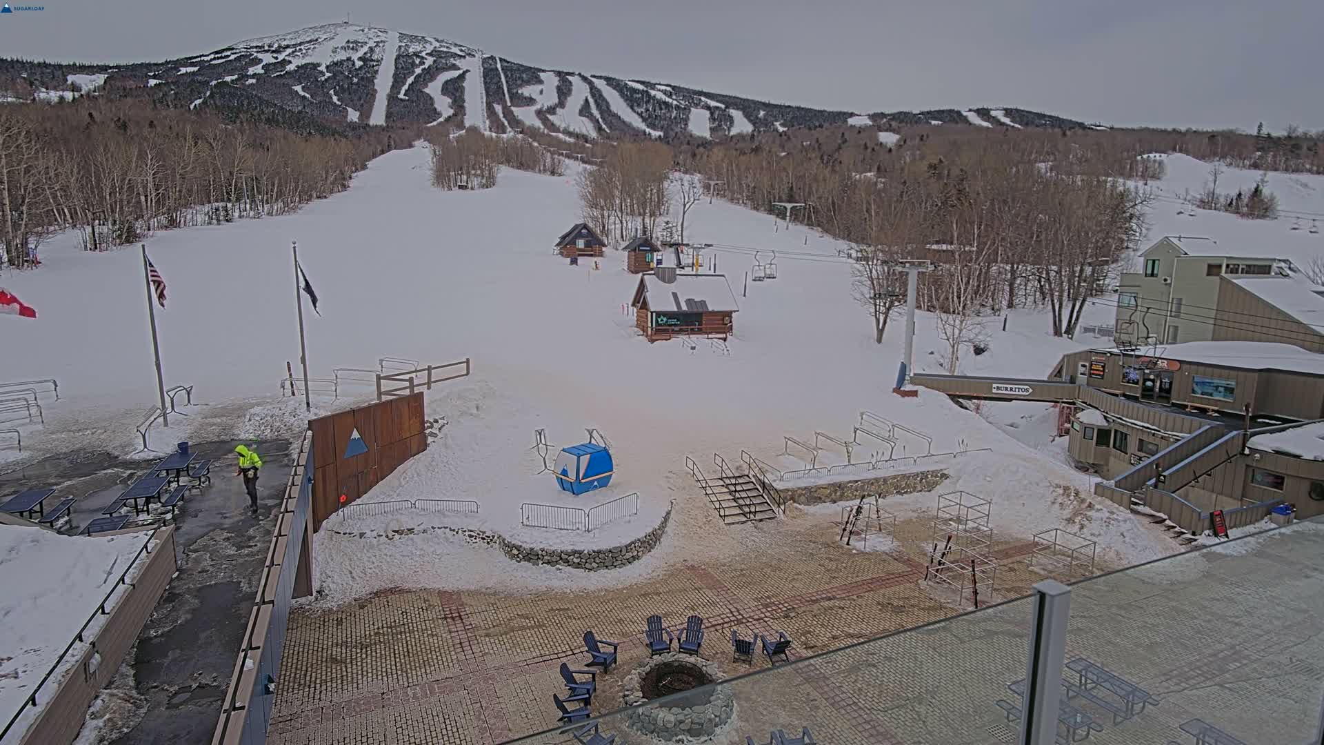 Kingfield, Sugarloaf Mountain Hotel Area Live Cam - Kingfield, Franklin, Maine, USA