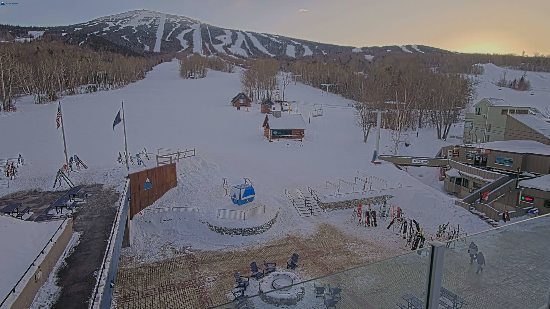 Kingfield, Sugarloaf Mountain Hotel Area Live Cam - Kingfield, Franklin, Maine, USA