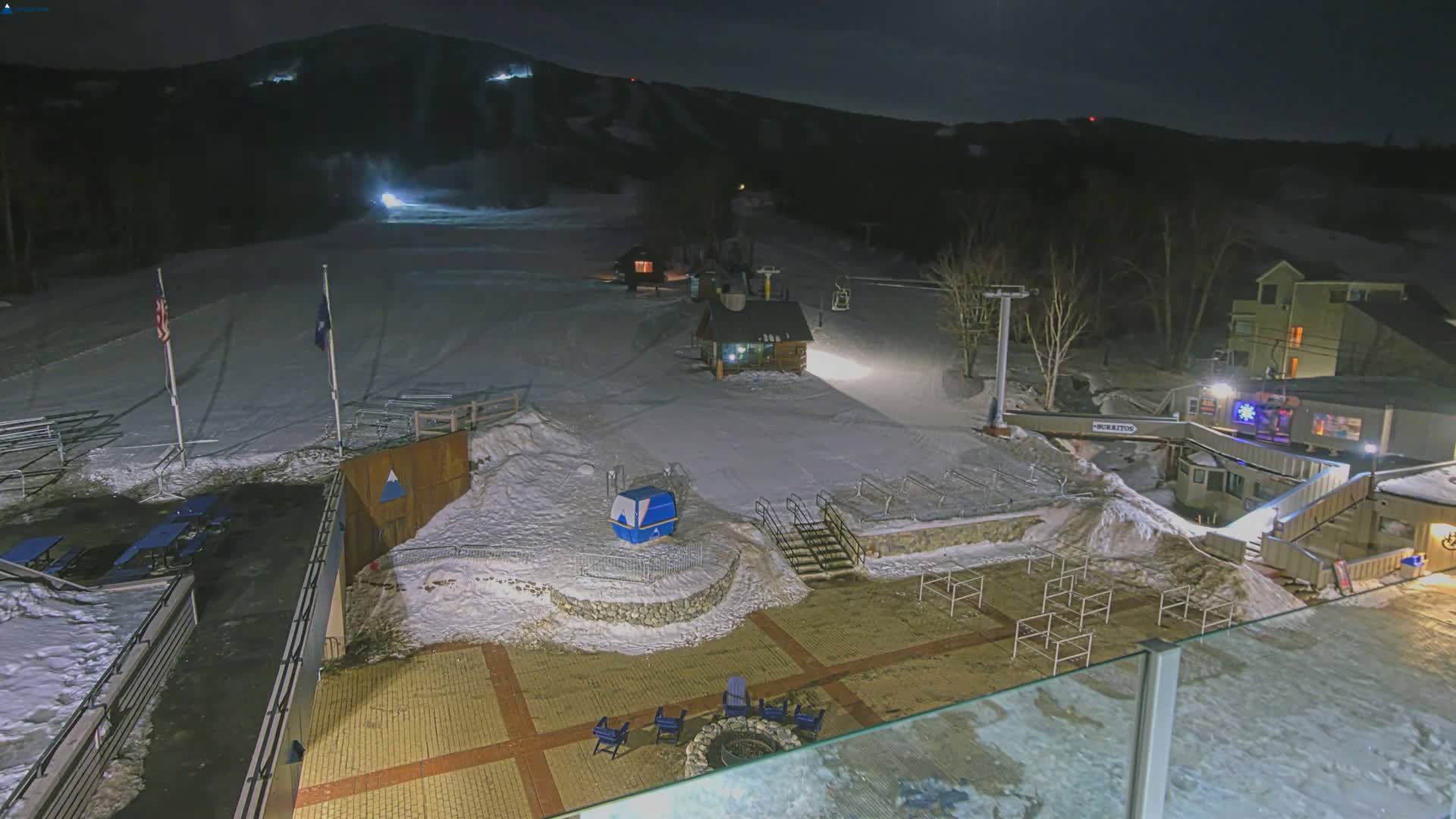 Kingfield, Sugarloaf Mountain Hotel Area Live Cam - Kingfield, Franklin, Maine, USA