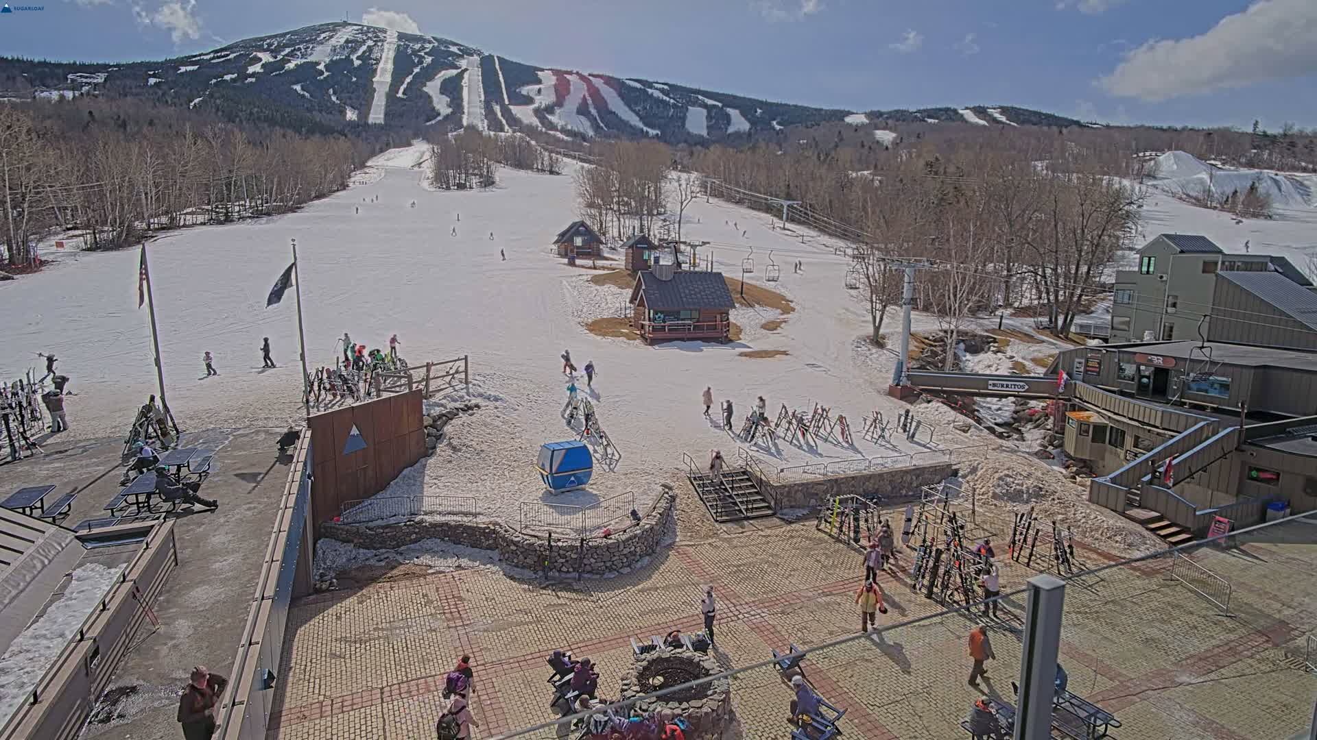 Kingfield, Sugarloaf Mountain Hotel Area Live Cam - Kingfield, Franklin, Maine, USA