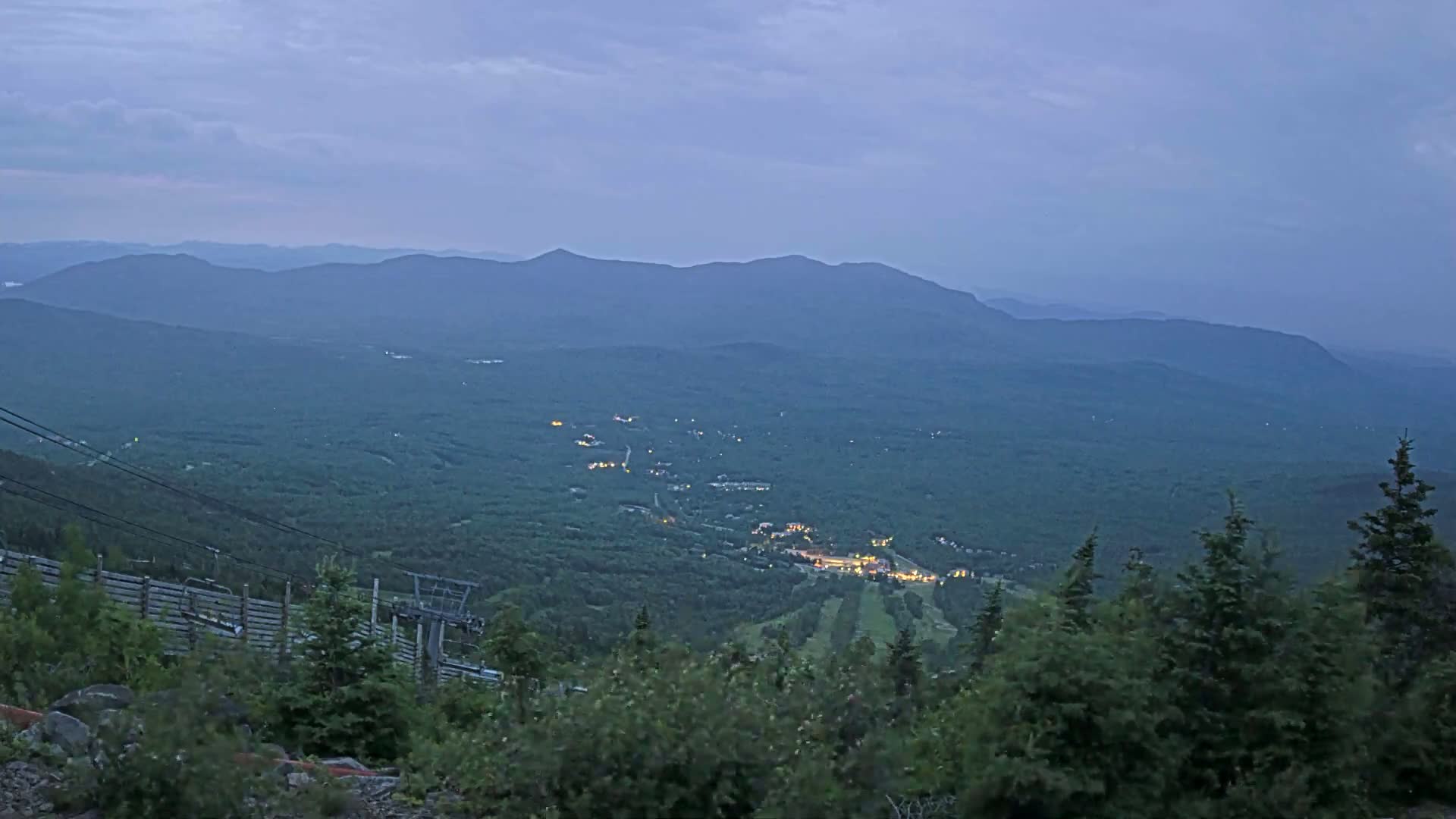 Kingfield, Sugarloaf Mountain Peak Skyline Live Cam - Kingfield, Franklin, Maine, USA