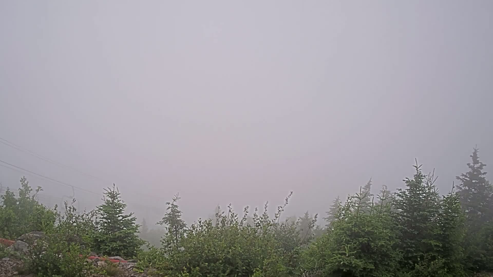Kingfield, Sugarloaf Mountain Peak Skyline Live Cam - Kingfield, Franklin, Maine, USA