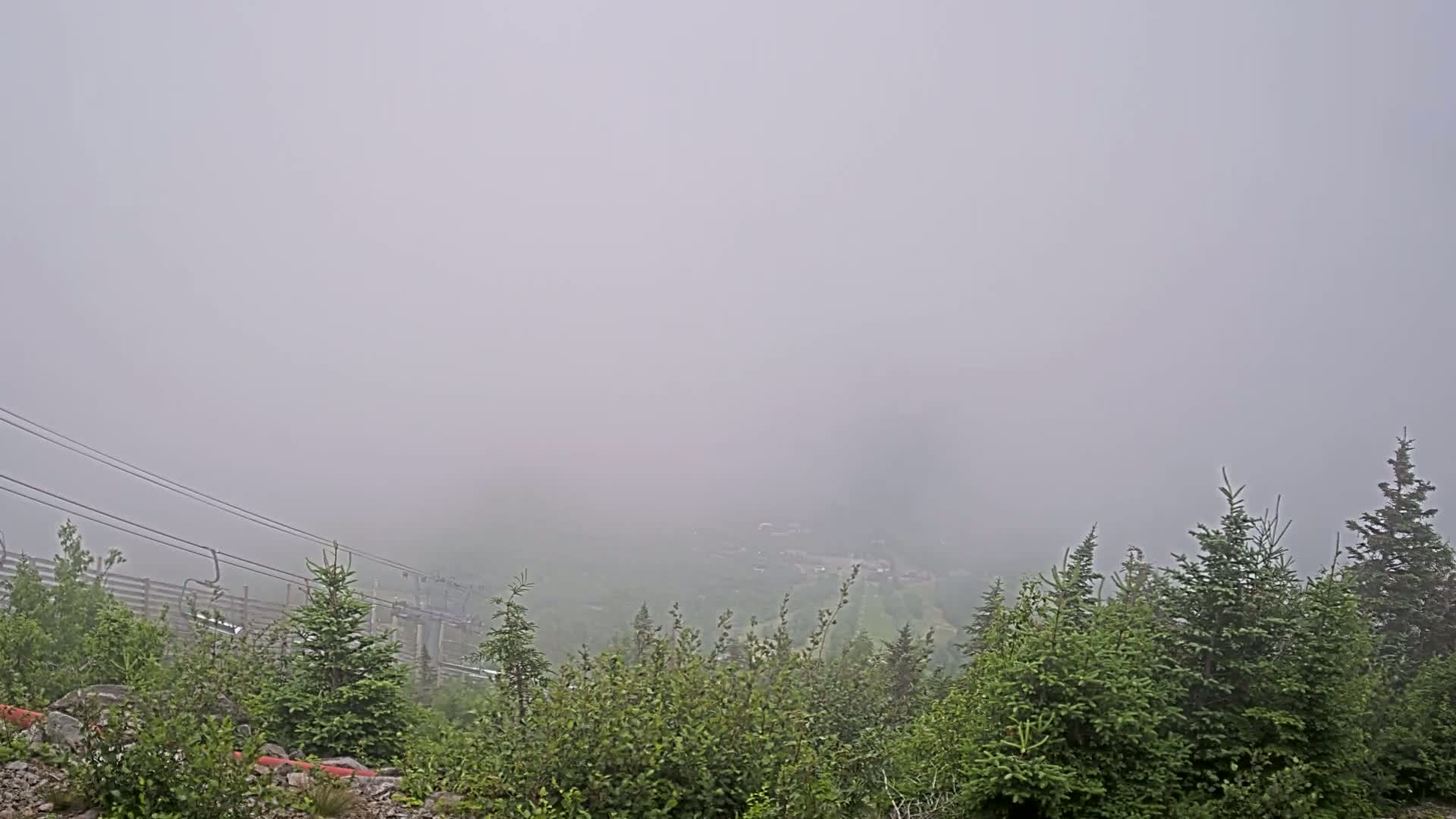 Kingfield, Sugarloaf Mountain Peak Skyline Live Cam - Kingfield, Franklin, Maine, USA