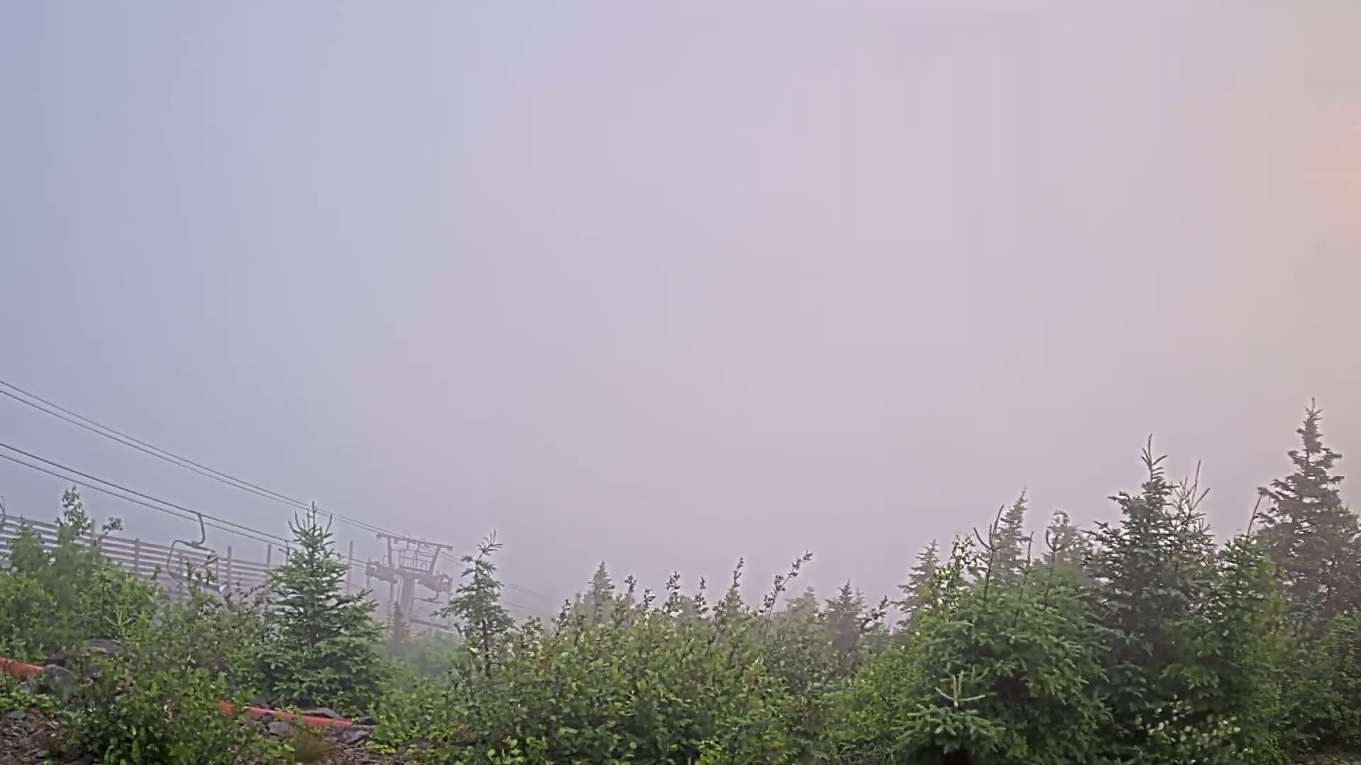Kingfield, Sugarloaf Mountain Peak Skyline Live Cam - Kingfield, Franklin, Maine, USA