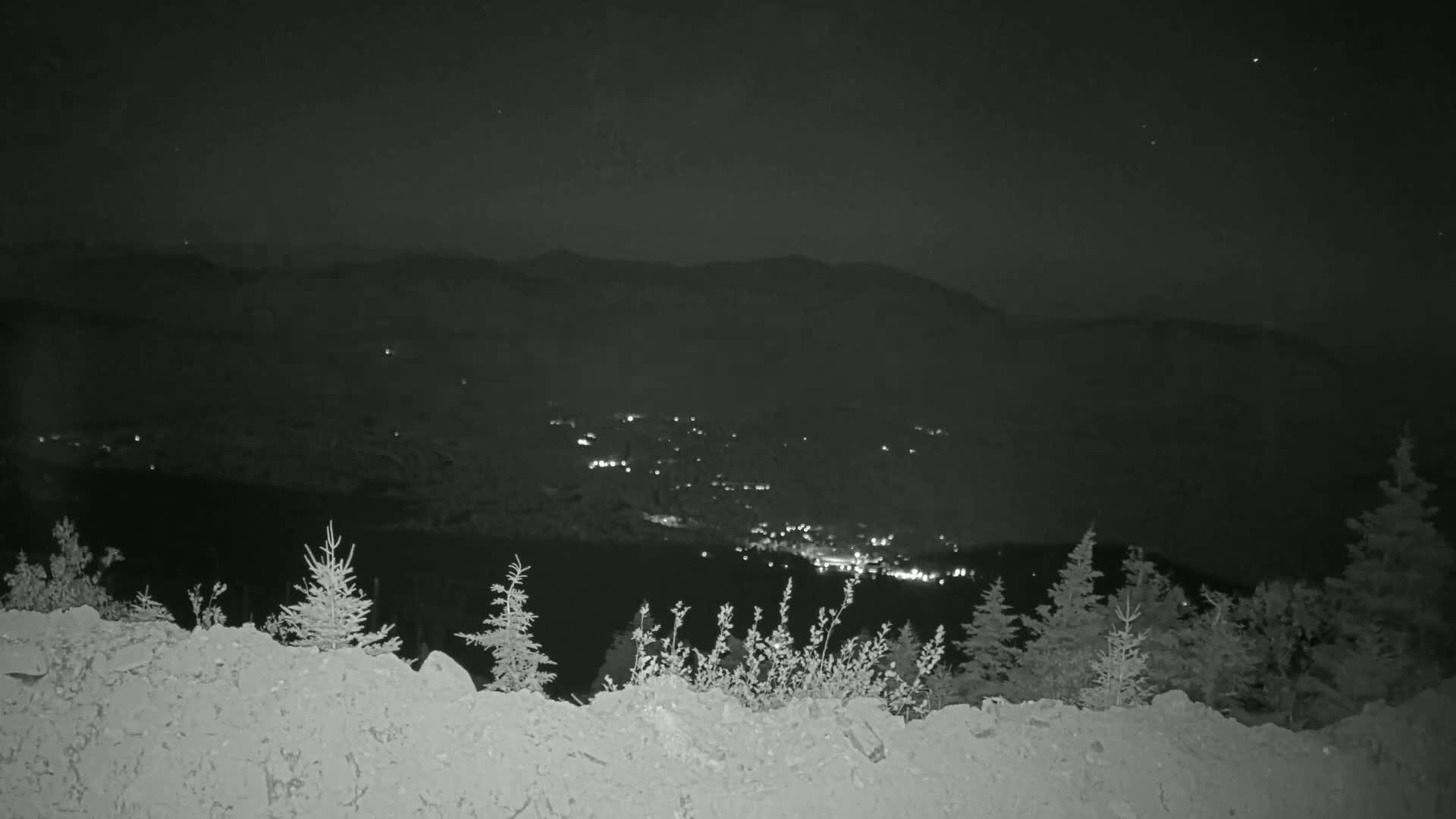 Kingfield, Sugarloaf Mountain Peak Skyline Live Cam - Kingfield, Franklin, Maine, USA
