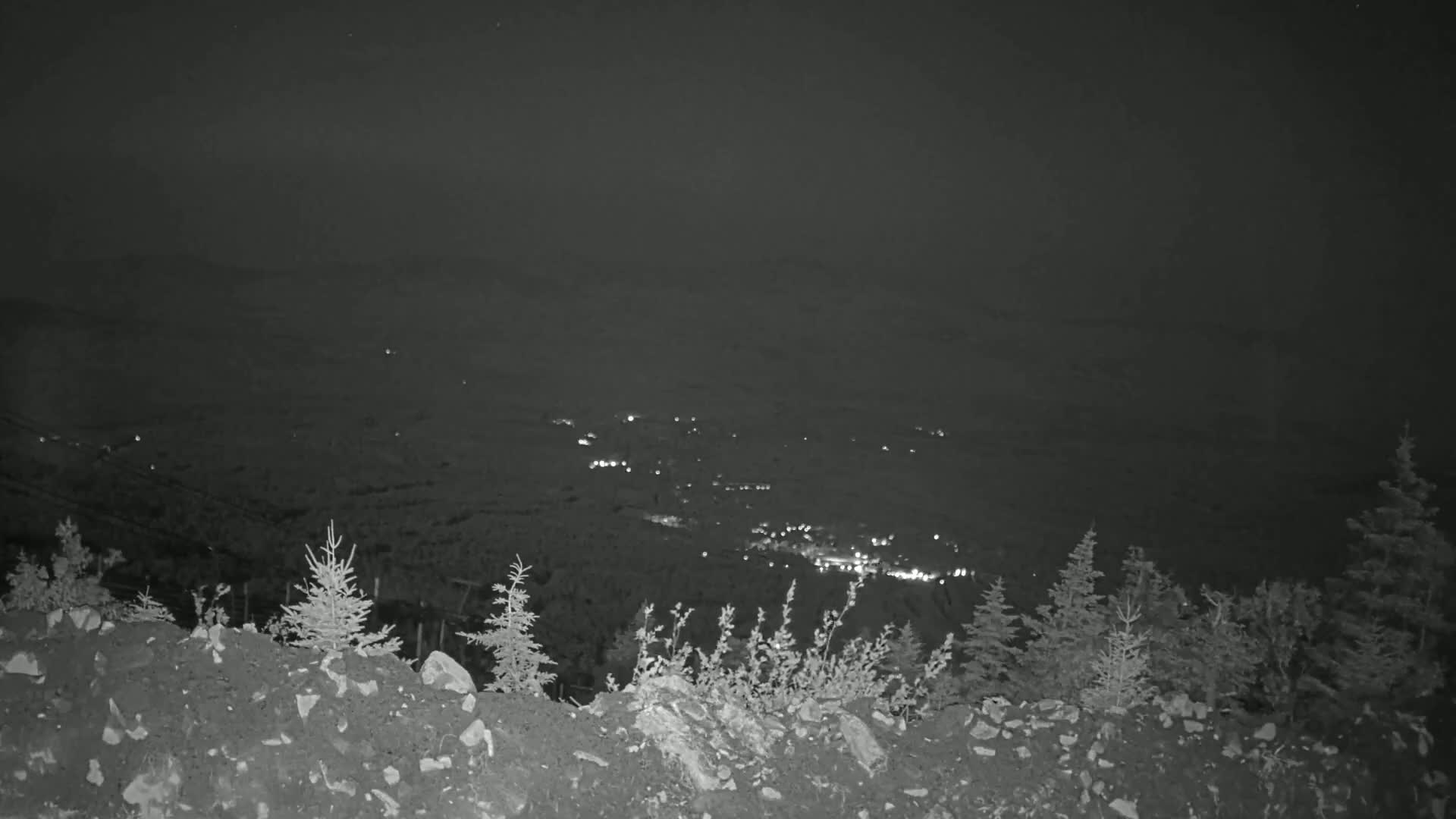 Kingfield, Sugarloaf Mountain Peak Skyline Live Cam - Kingfield, Franklin, Maine, USA