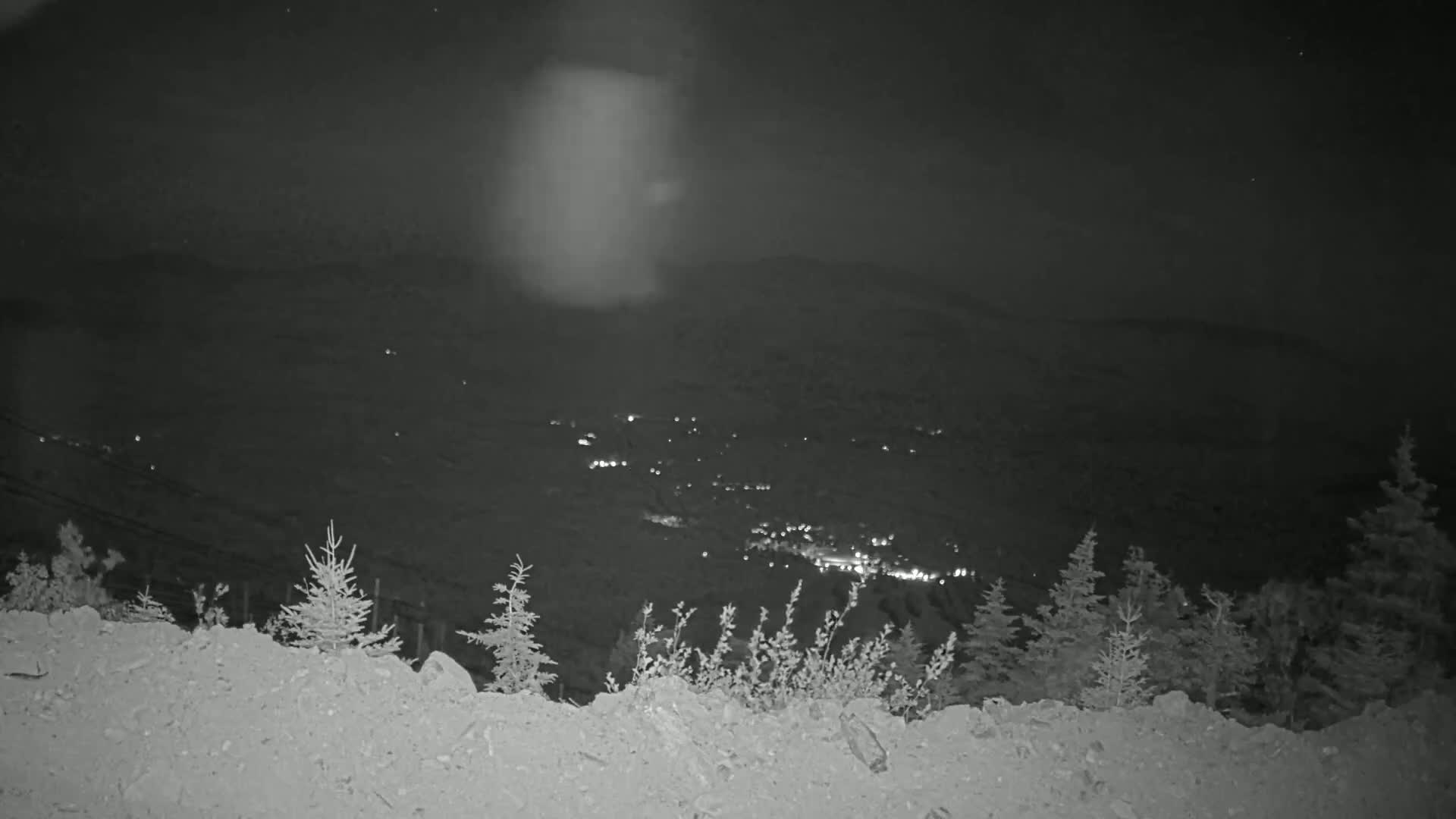 Kingfield, Sugarloaf Mountain Peak Skyline Live Cam - Kingfield, Franklin, Maine, USA