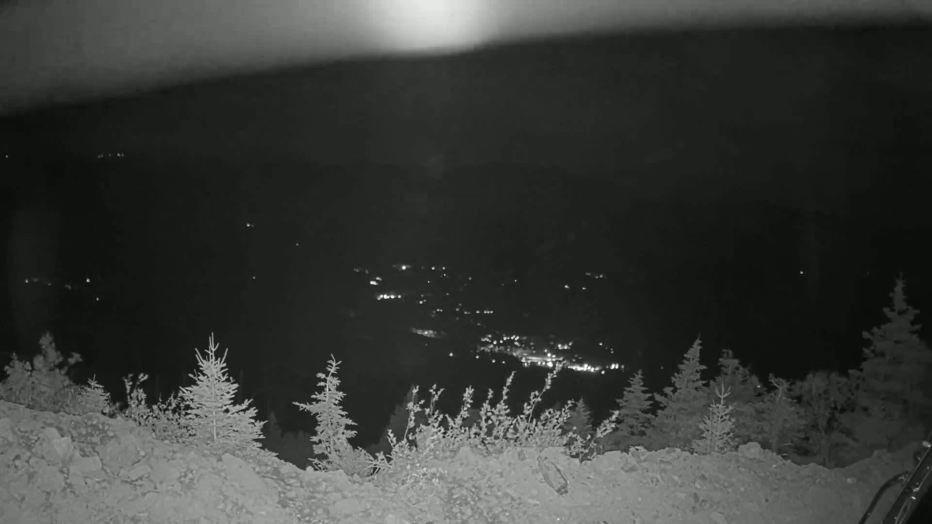 Kingfield, Sugarloaf Mountain Peak Skyline Live Cam - Kingfield, Franklin, Maine, USA