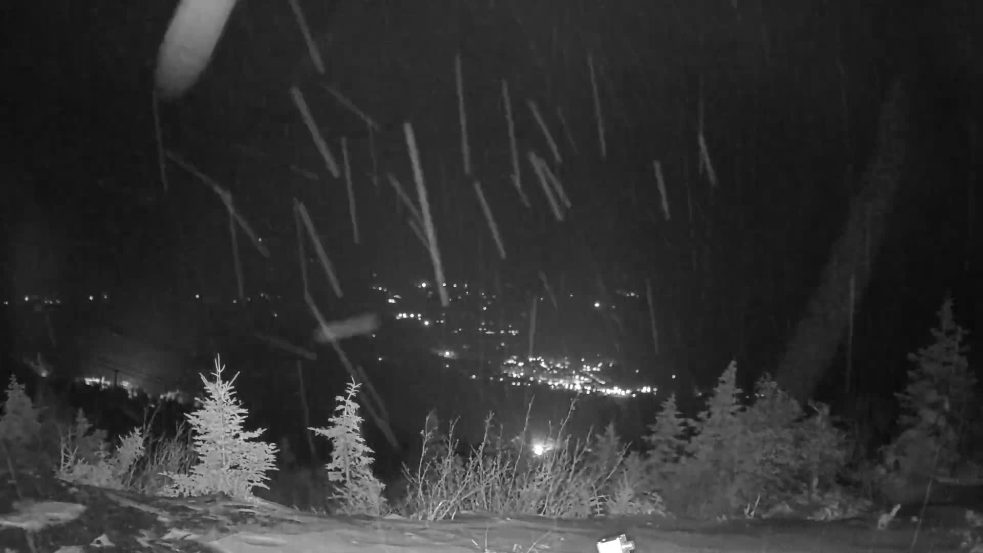 Kingfield, Sugarloaf Mountain Peak Skyline Live Cam - Kingfield, Franklin, Maine, USA