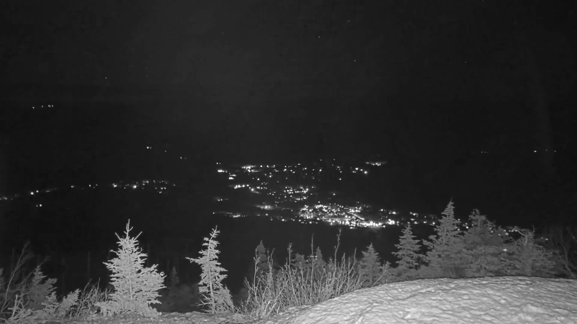 Kingfield, Sugarloaf Mountain Peak Skyline Live Cam - Kingfield, Franklin, Maine, USA