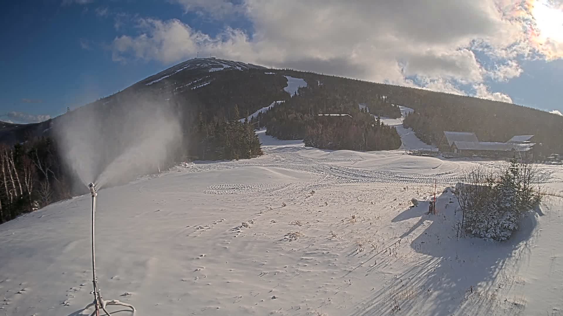Kingfield, Sugarloaf Mountain Panaromic Live Cam - Kingfield, Franklin, Maine, USA