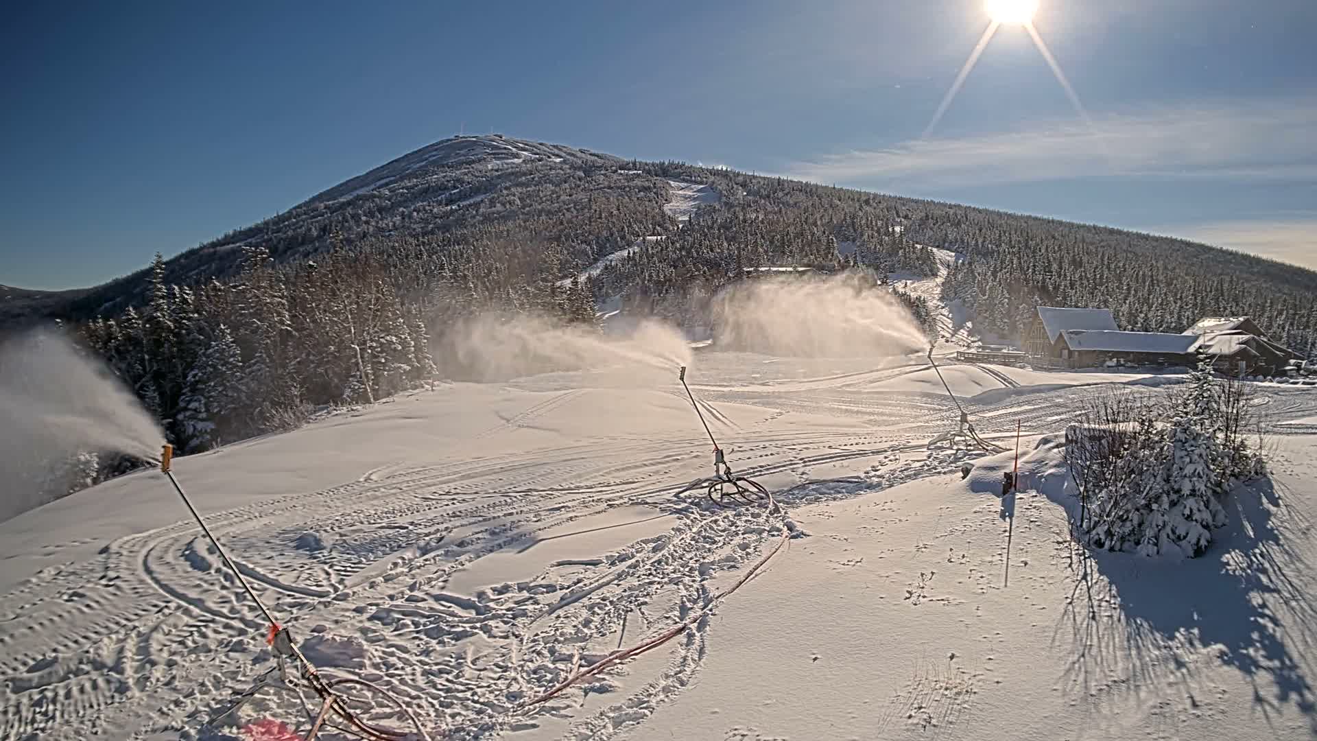 Kingfield, Sugarloaf Mountain Panaromic Live Cam - Kingfield, Franklin, Maine, USA
