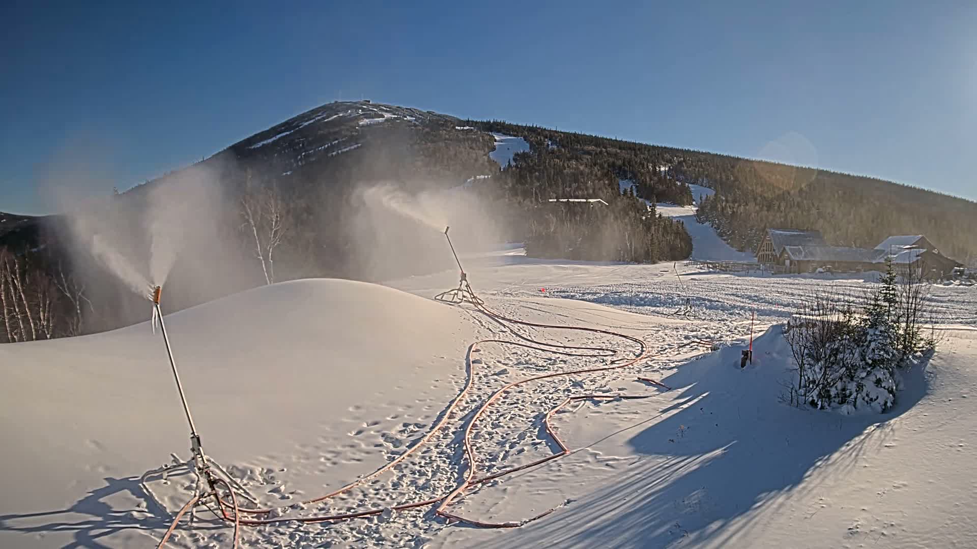 Kingfield, Sugarloaf Mountain Panaromic Live Cam - Kingfield, Franklin, Maine, USA