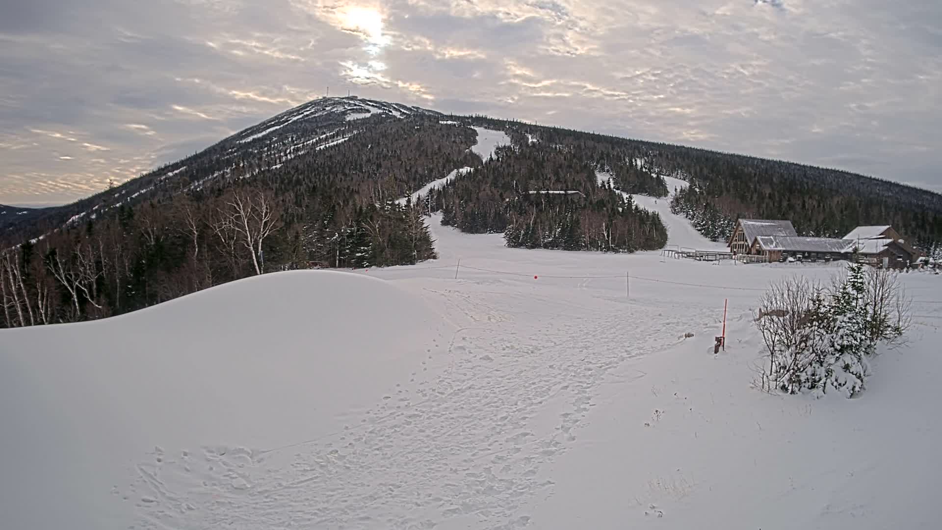 Kingfield, Sugarloaf Mountain Panaromic Live Cam - Kingfield, Franklin, Maine, USA