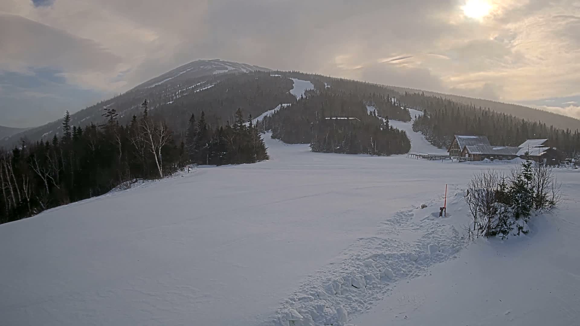 Kingfield, Sugarloaf Mountain Panaromic Live Cam - Kingfield, Franklin, Maine, USA