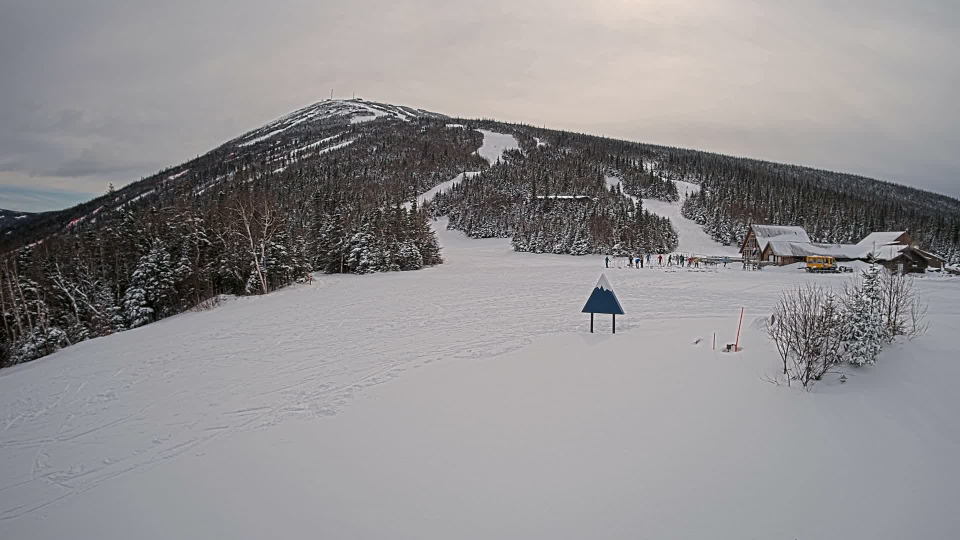 Kingfield, Sugarloaf Mountain Panaromic Live Cam - Kingfield, Franklin, Maine, USA