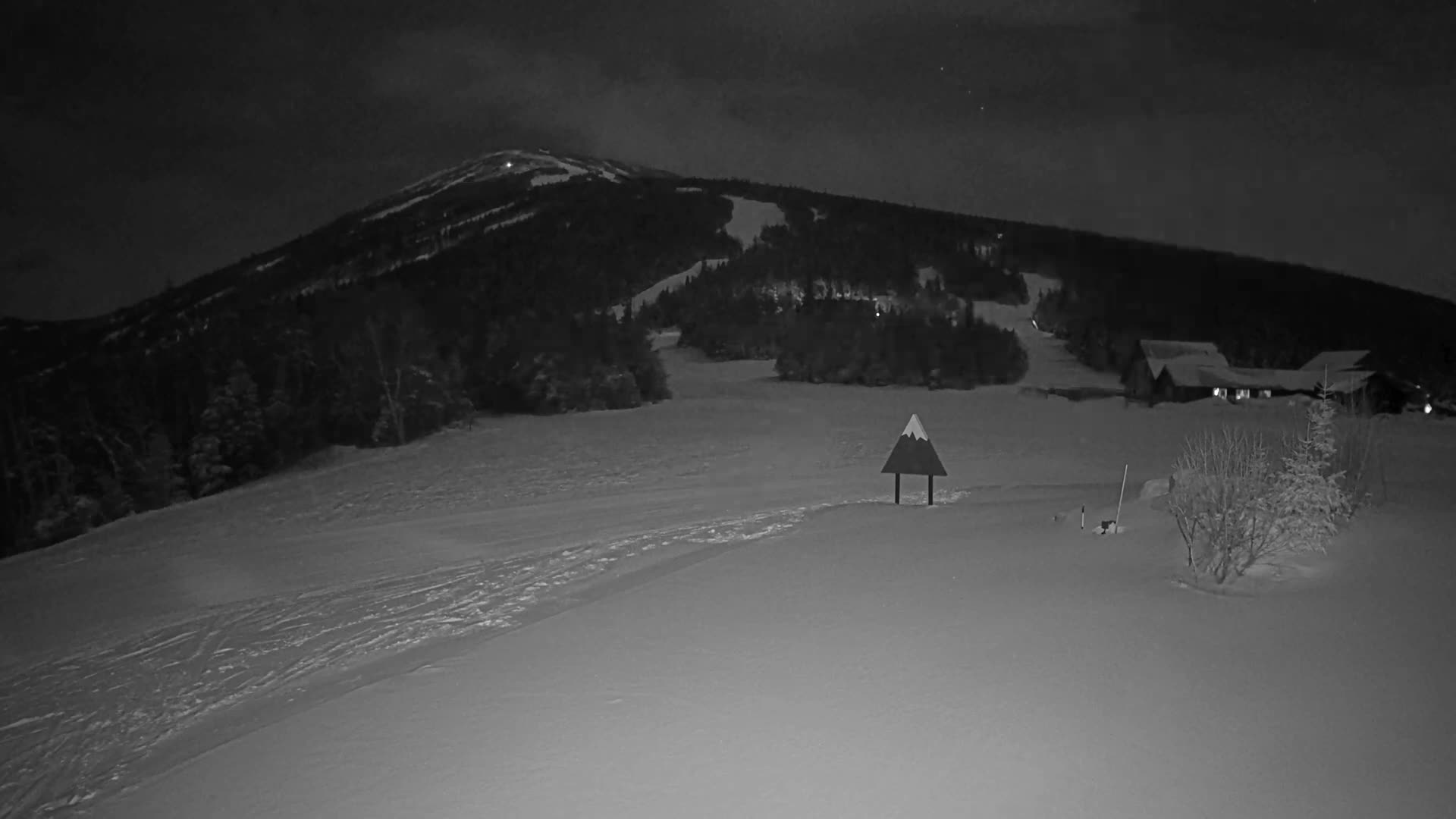 Kingfield, Sugarloaf Mountain Panaromic Live Cam - Kingfield, Franklin, Maine, USA
