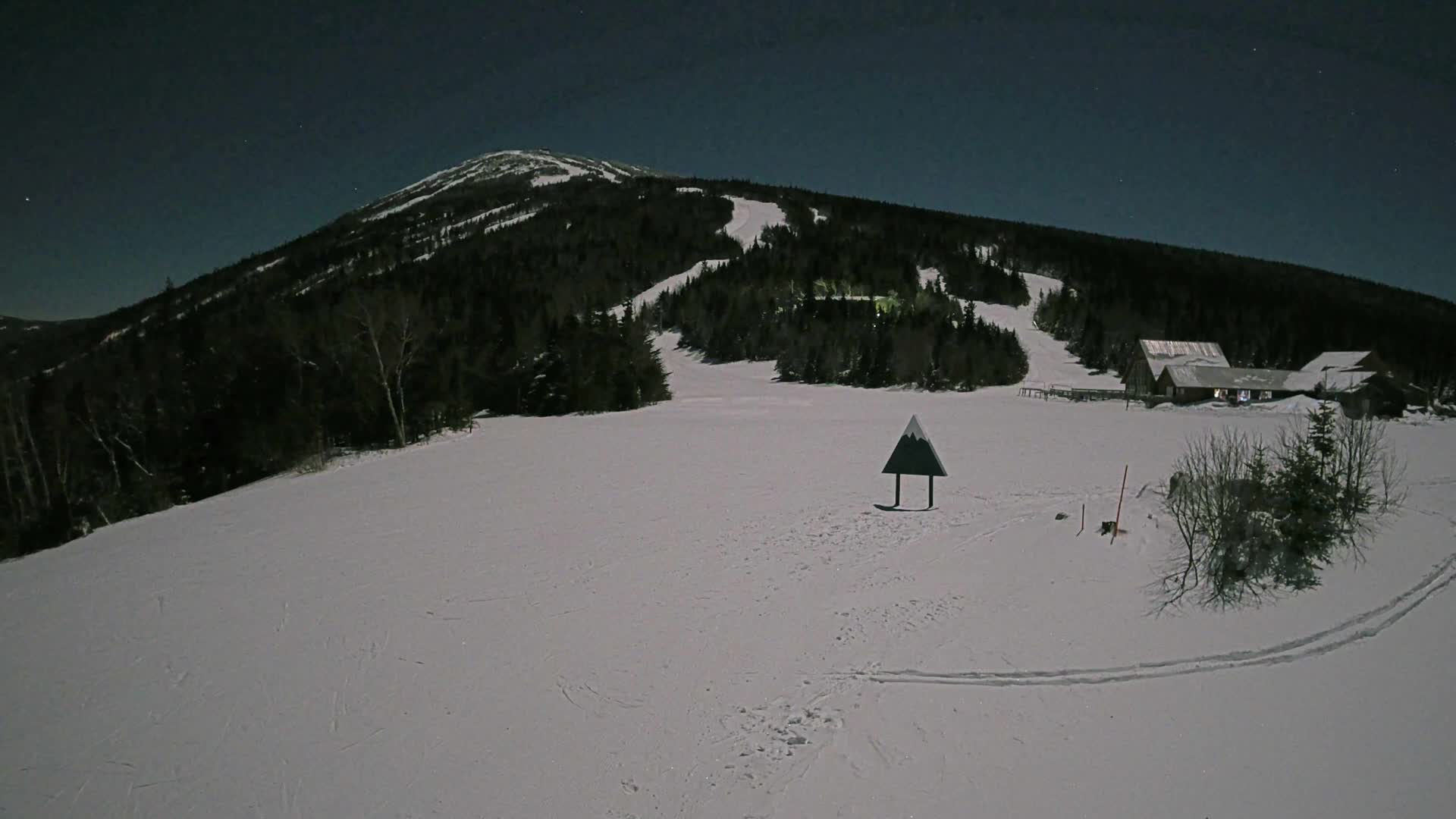 Kingfield, Sugarloaf Mountain Panaromic Live Cam - Kingfield, Franklin, Maine, USA