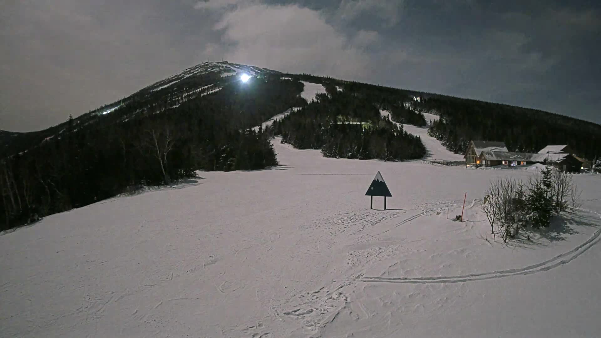 Kingfield, Sugarloaf Mountain Panaromic Live Cam - Kingfield, Franklin, Maine, USA