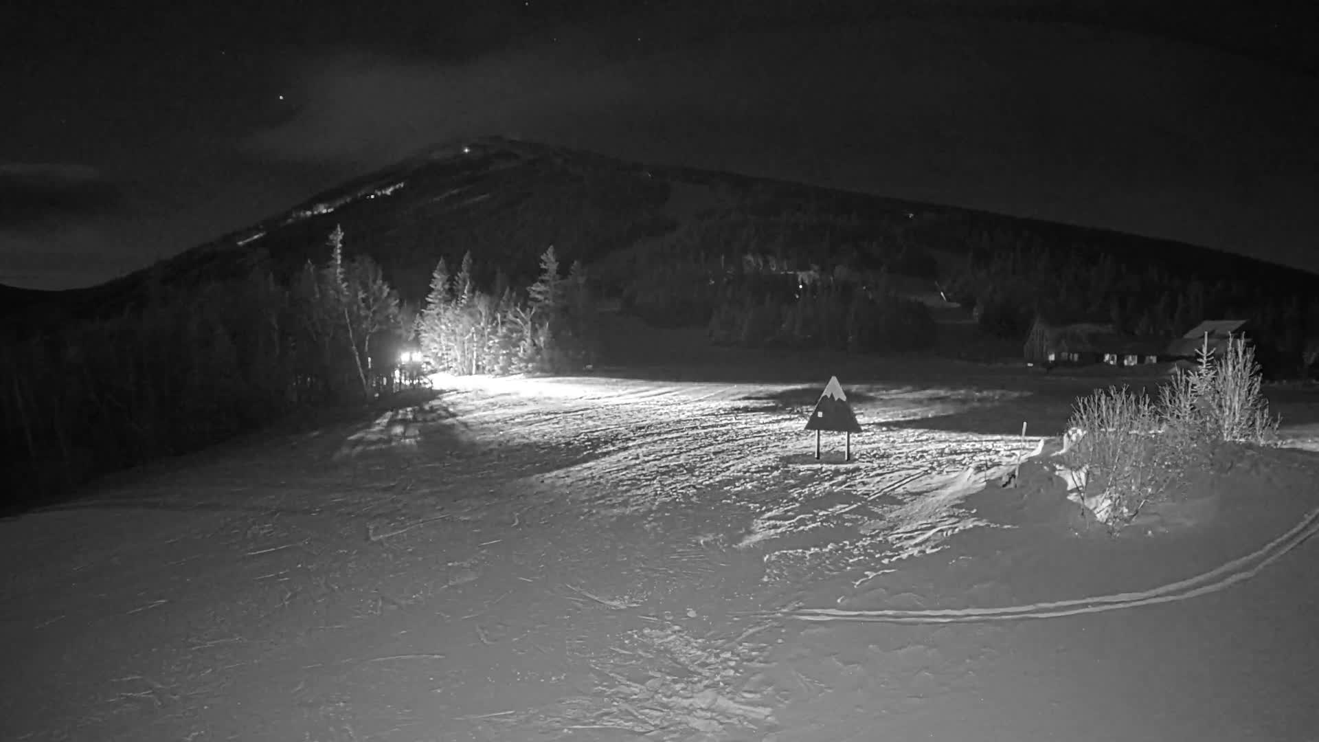 Kingfield, Sugarloaf Mountain Panaromic Live Cam - Kingfield, Franklin, Maine, USA