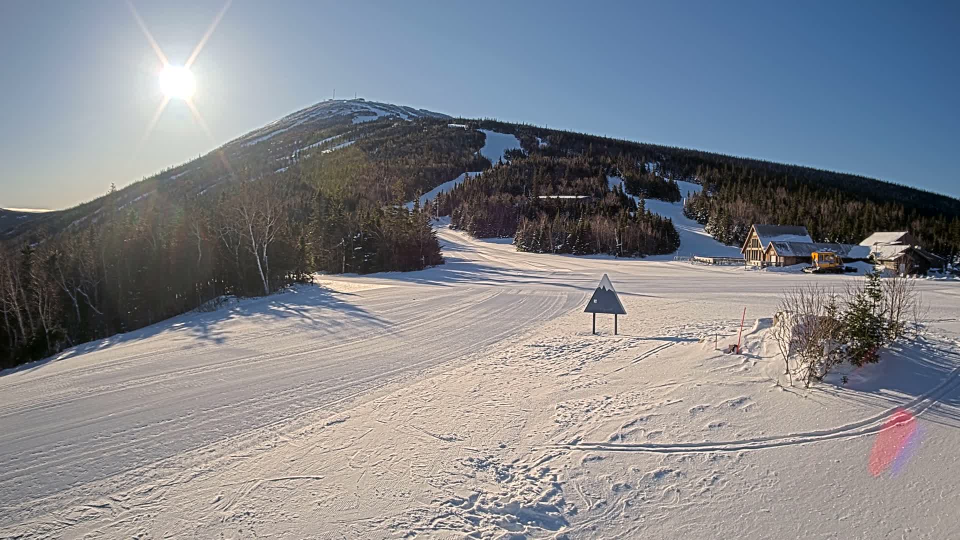 Kingfield, Sugarloaf Mountain Panaromic Live Cam - Kingfield, Franklin, Maine, USA