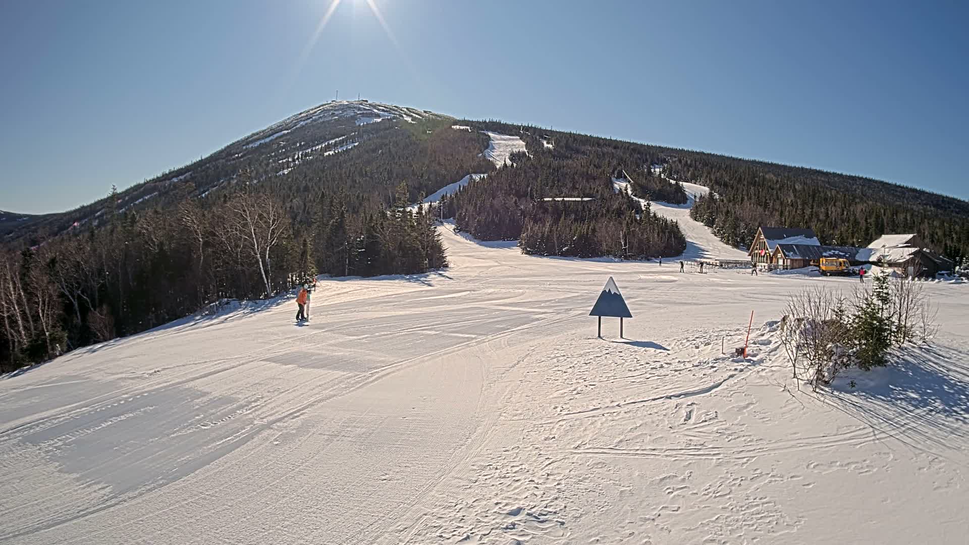 Kingfield, Sugarloaf Mountain Panaromic Live Cam - Kingfield, Franklin, Maine, USA