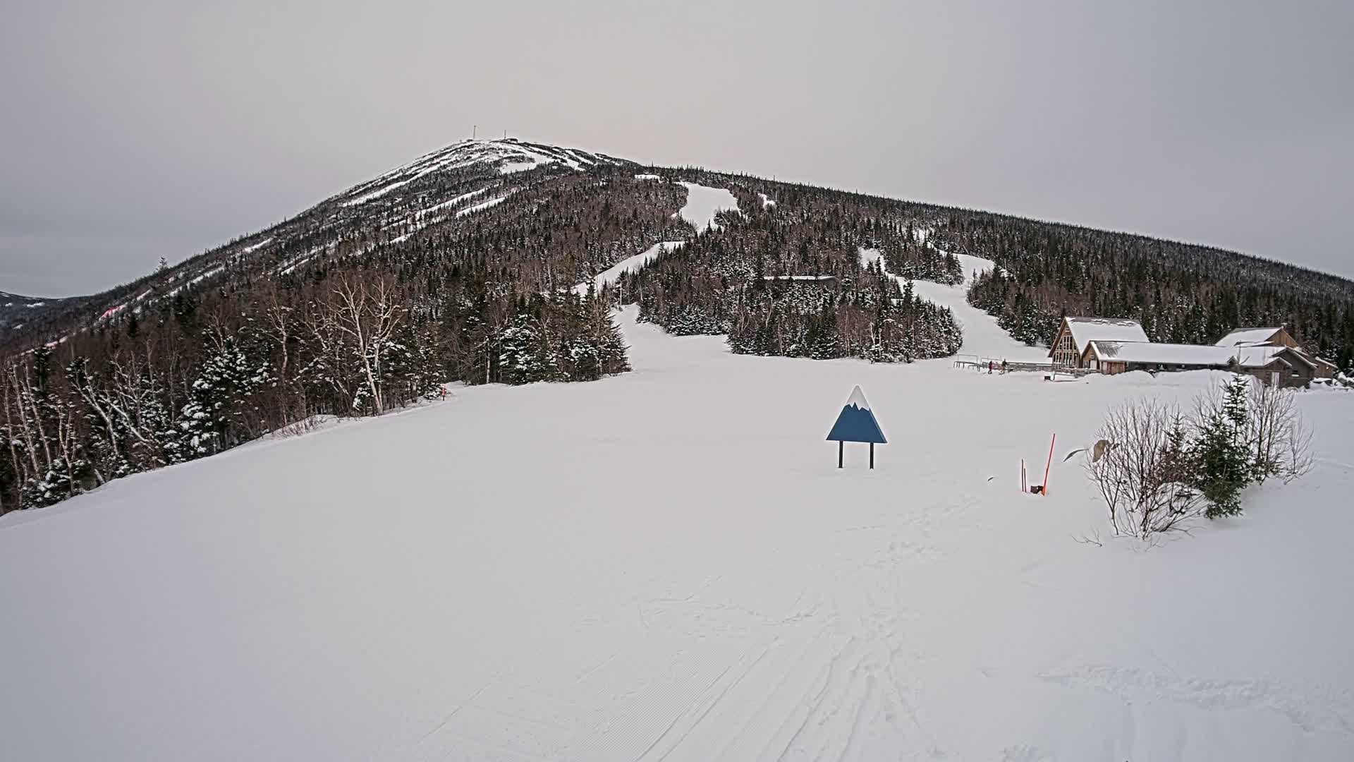 Kingfield, Sugarloaf Mountain Panaromic Live Cam - Kingfield, Franklin, Maine, USA