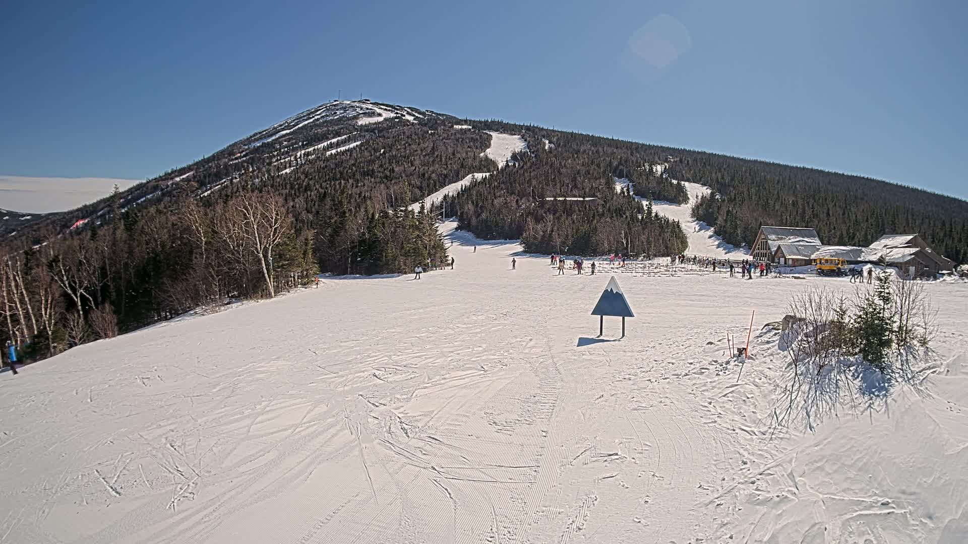 Kingfield, Sugarloaf Mountain Panaromic Live Cam - Kingfield, Franklin, Maine, USA