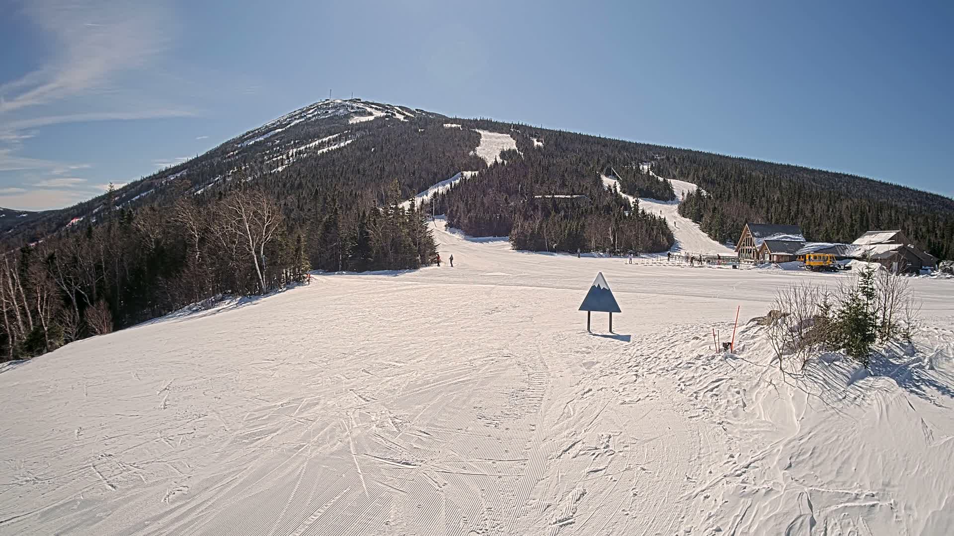 Kingfield, Sugarloaf Mountain Panaromic Live Cam - Kingfield, Franklin, Maine, USA