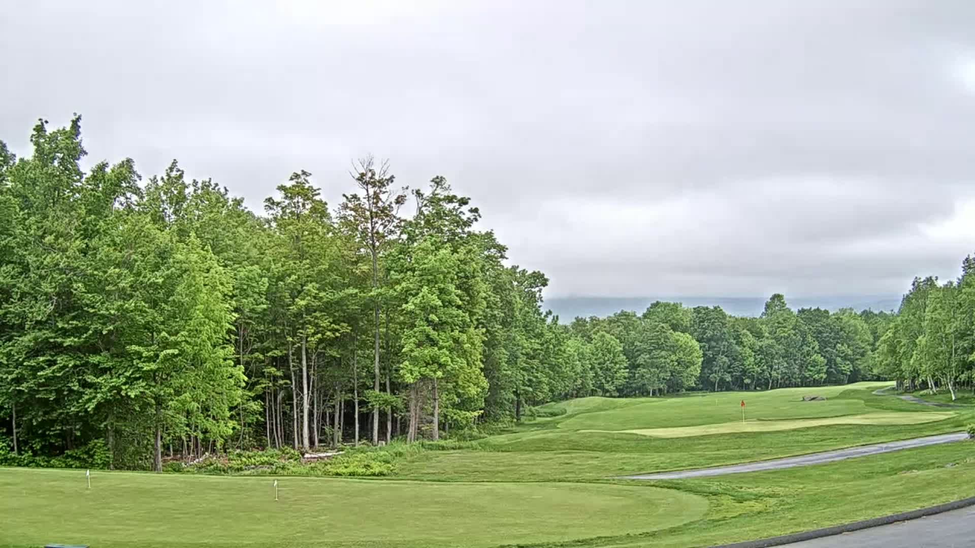 Kingfield, Sugarloaf Mountain Golf Course Live Cam - Kingfield, Franklin, Maine, USA