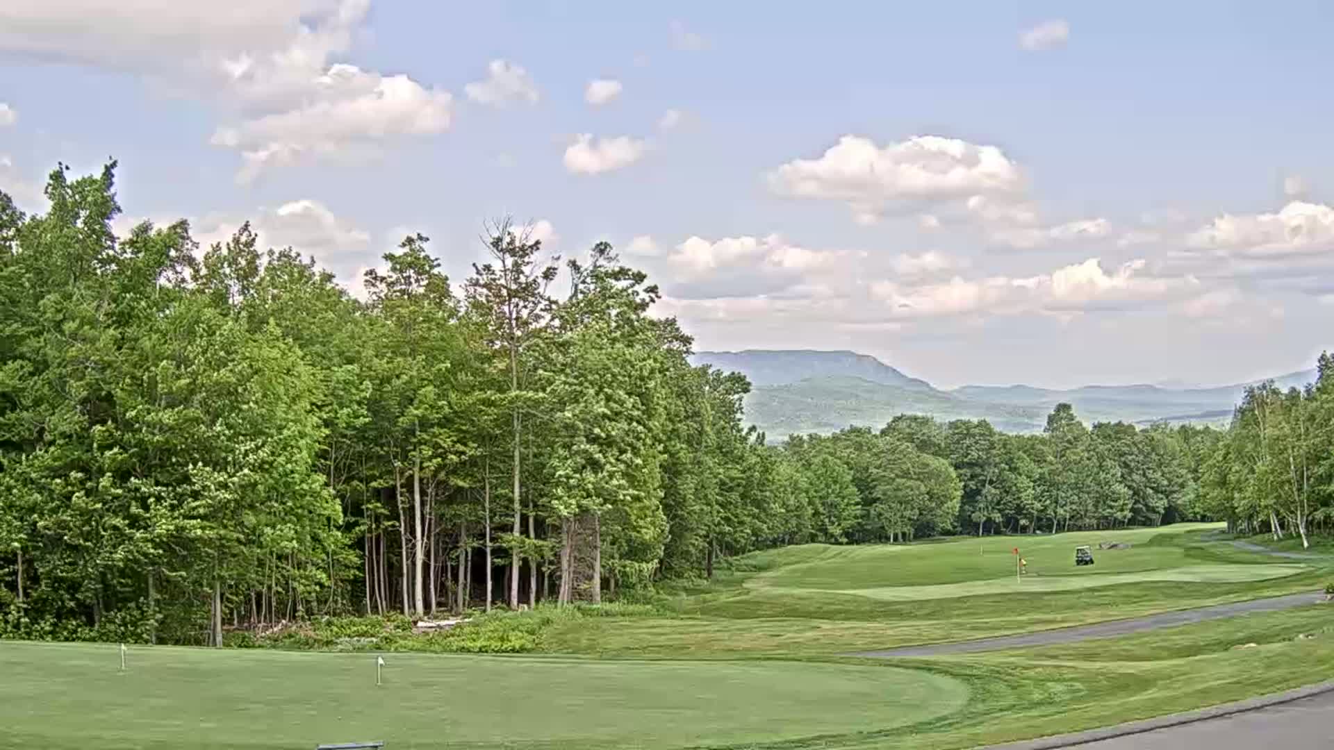 Kingfield, Sugarloaf Mountain Golf Course Live Cam - Kingfield, Franklin, Maine, USA