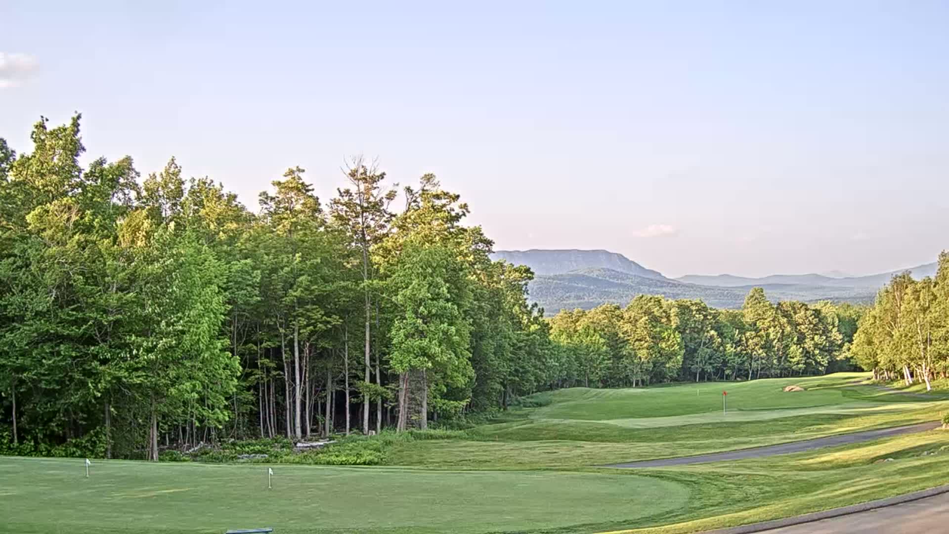 Kingfield, Sugarloaf Mountain Golf Course Live Cam - Kingfield, Franklin, Maine, USA