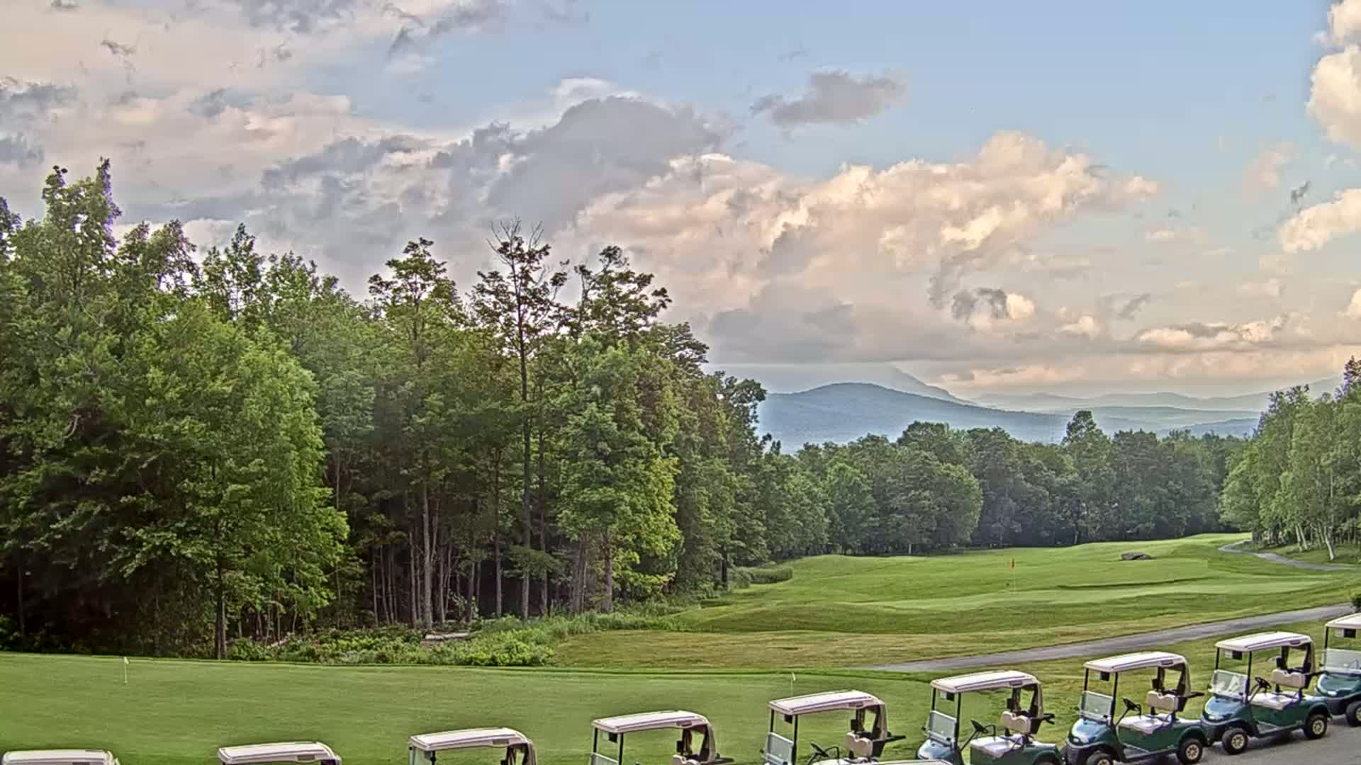 Kingfield, Sugarloaf Mountain Golf Course Live Cam - Kingfield, Franklin, Maine, USA