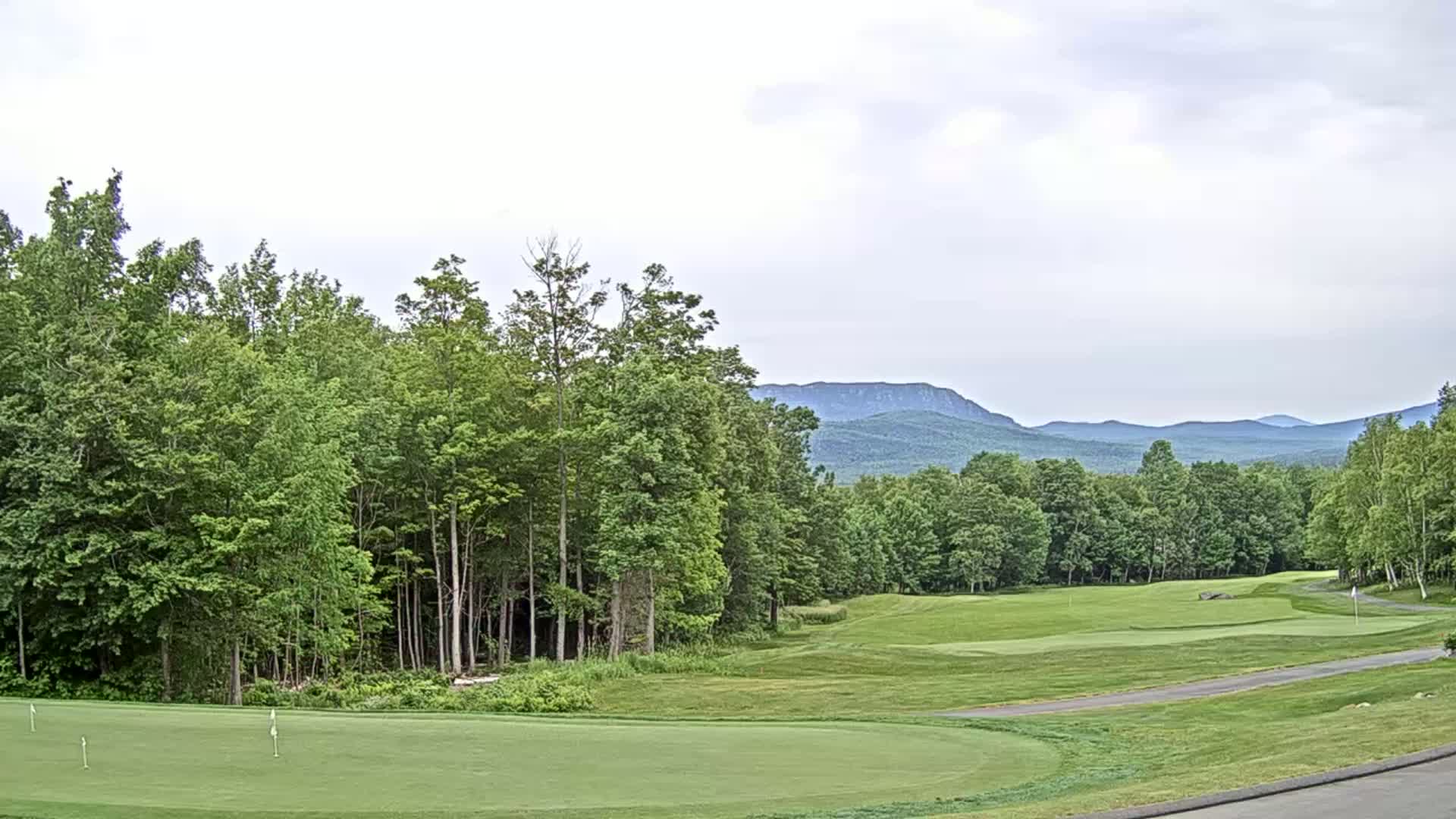 Kingfield, Sugarloaf Mountain Golf Course Live Cam - Kingfield, Franklin, Maine, USA
