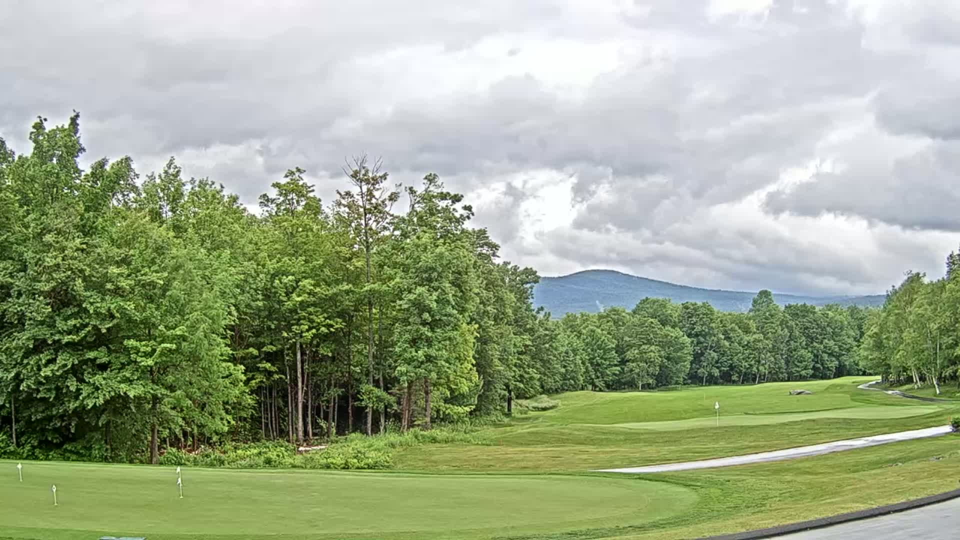 Kingfield, Sugarloaf Mountain Golf Course Live Cam - Kingfield, Franklin, Maine, USA