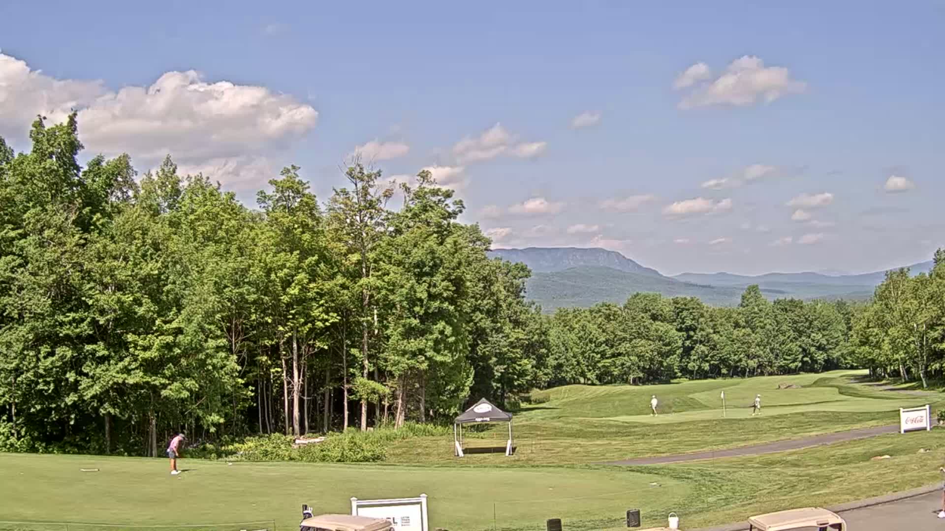 Kingfield, Sugarloaf Mountain Golf Course Live Cam - Kingfield, Franklin, Maine, USA