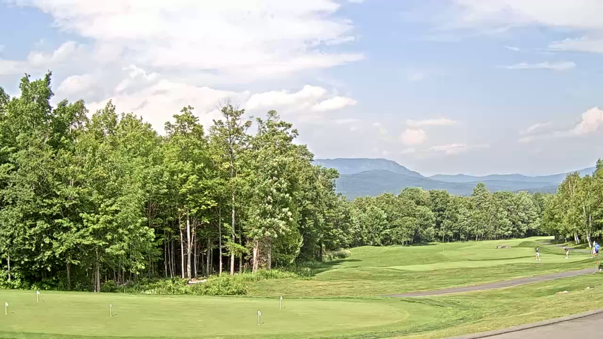 Kingfield, Sugarloaf Mountain Golf Course Live Cam - Kingfield, Franklin, Maine, USA