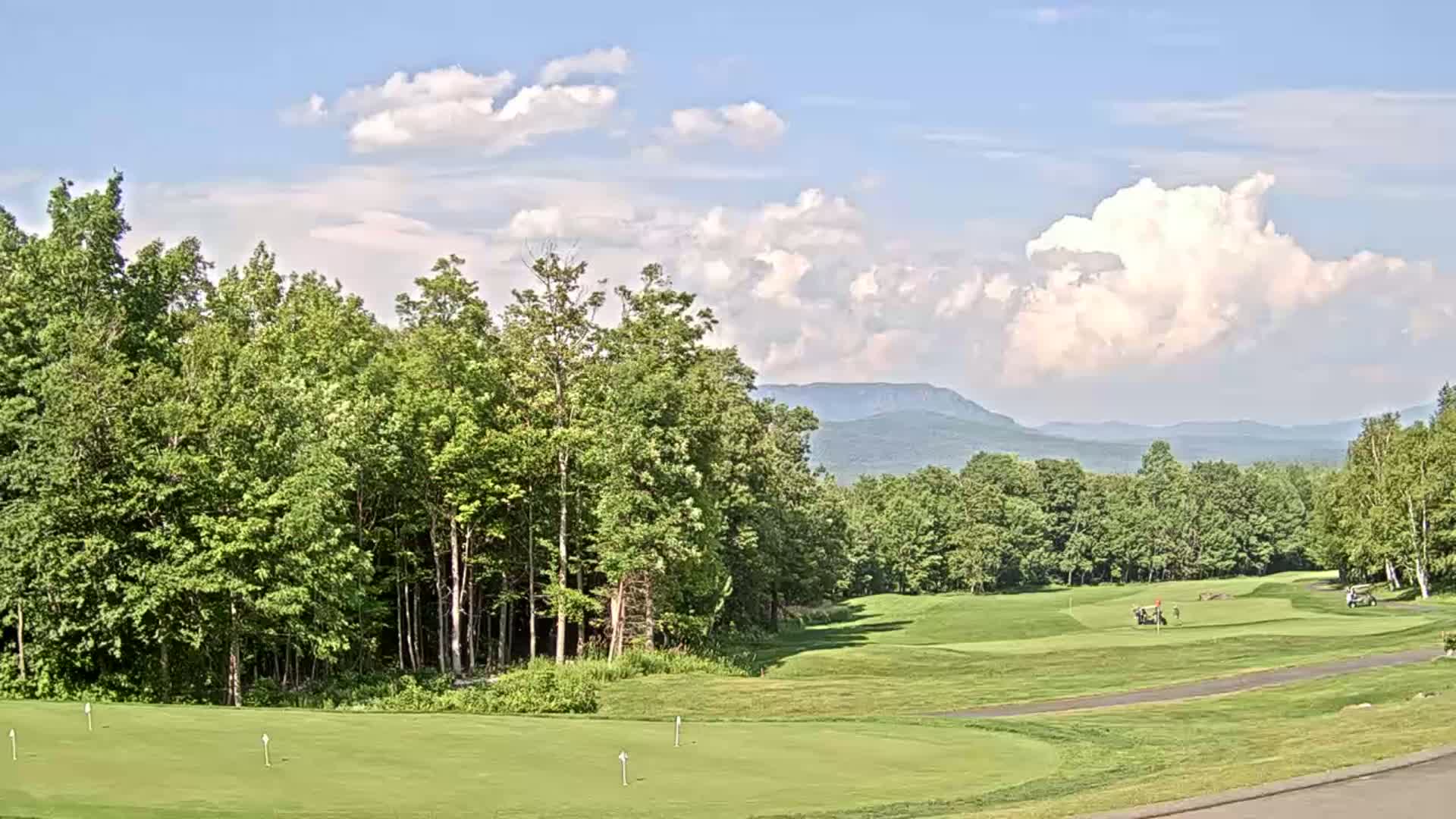 Kingfield, Sugarloaf Mountain Golf Course Live Cam - Kingfield, Franklin, Maine, USA