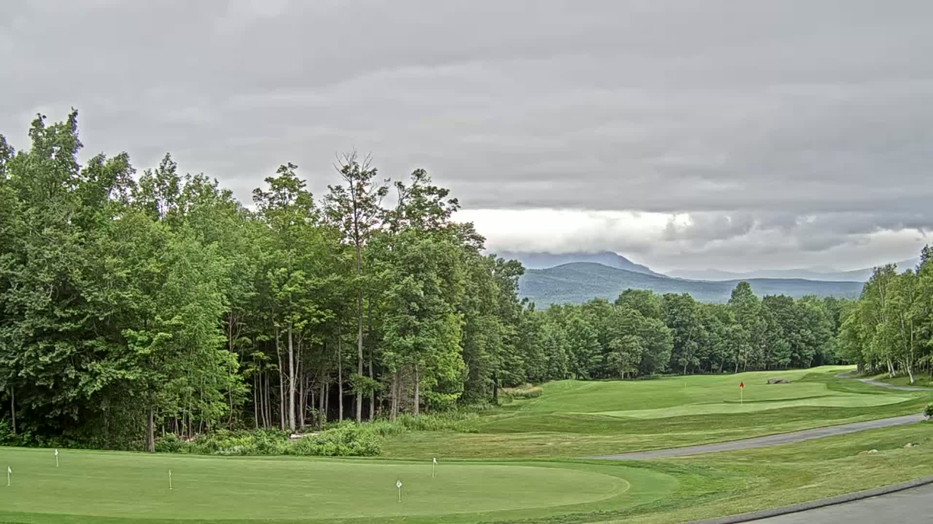 Kingfield, Sugarloaf Mountain Golf Course Live Cam - Kingfield, Franklin, Maine, USA