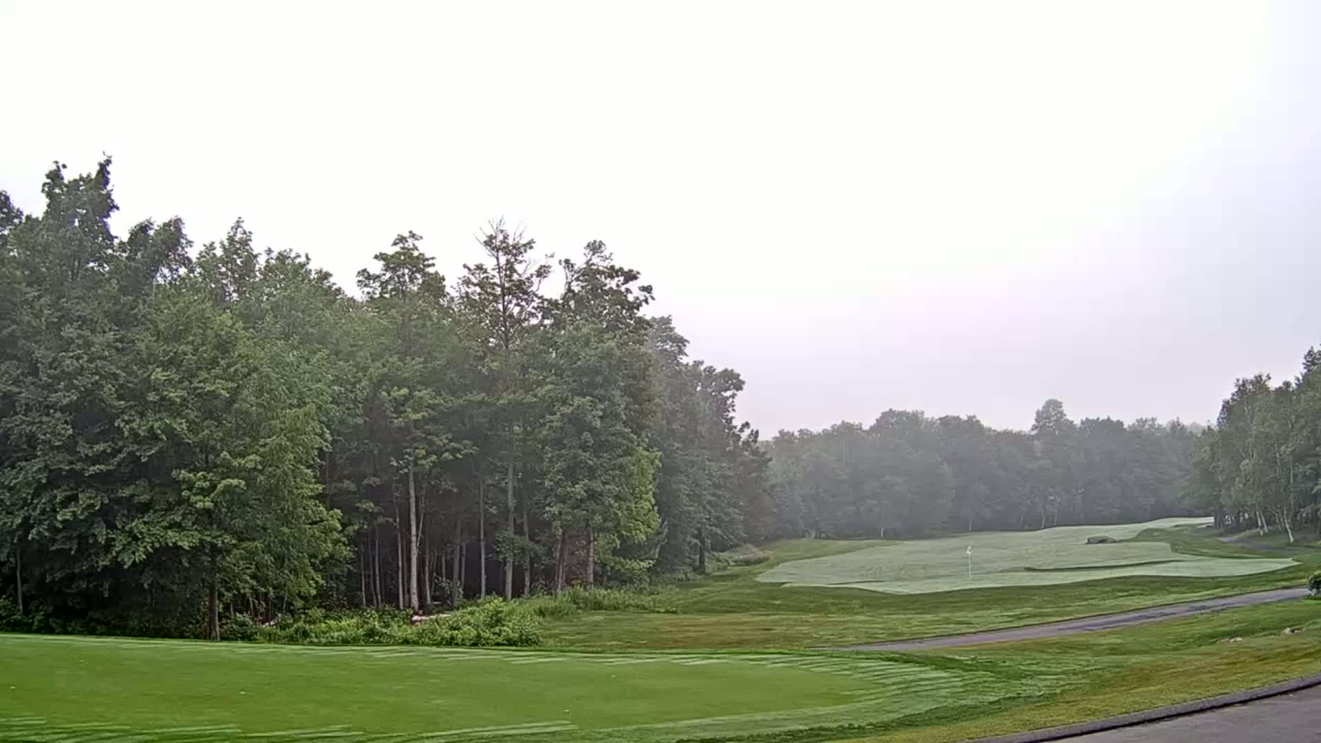 Kingfield, Sugarloaf Mountain Golf Course Live Cam - Kingfield, Franklin, Maine, USA