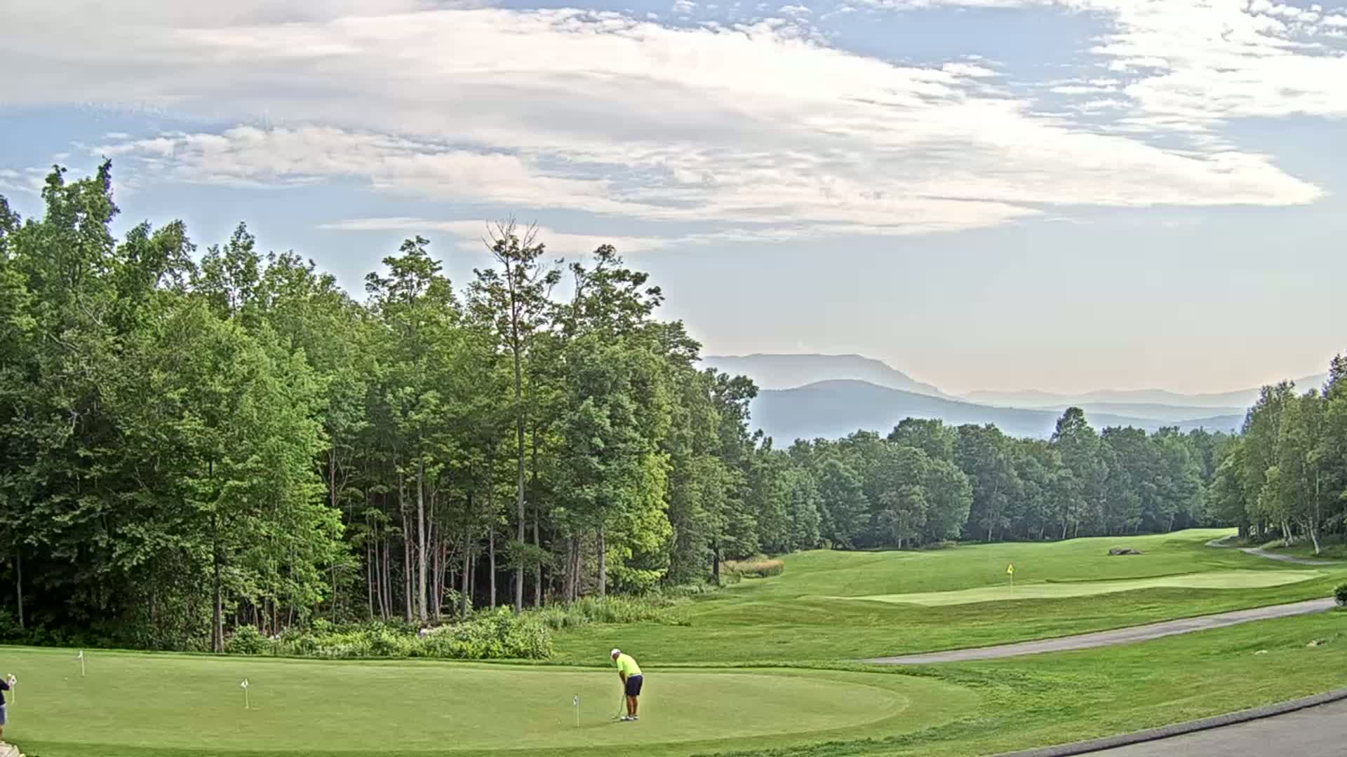 Kingfield, Sugarloaf Mountain Golf Course Live Cam - Kingfield, Franklin, Maine, USA