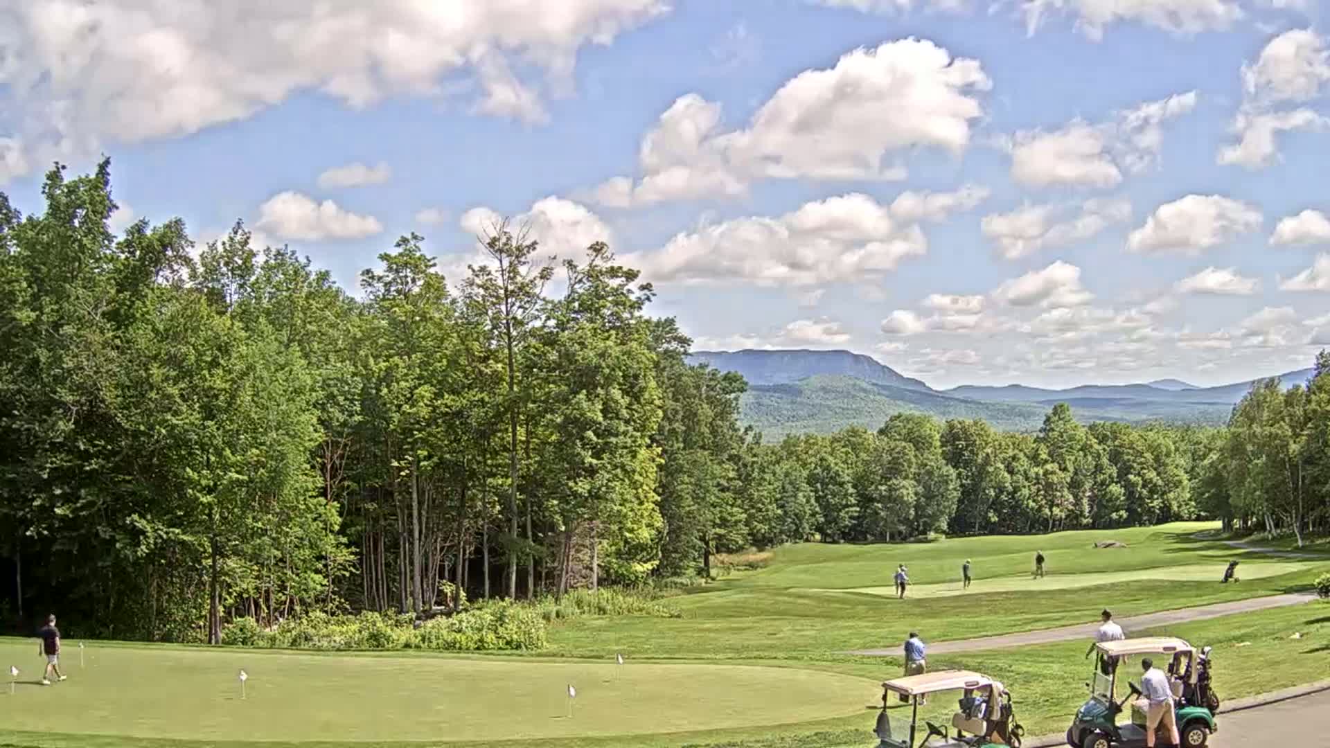 Kingfield, Sugarloaf Mountain Golf Course Live Cam - Kingfield, Franklin, Maine, USA