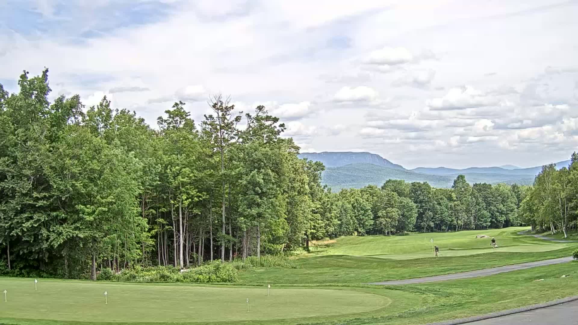 Kingfield, Sugarloaf Mountain Golf Course Live Cam - Kingfield, Franklin, Maine, USA