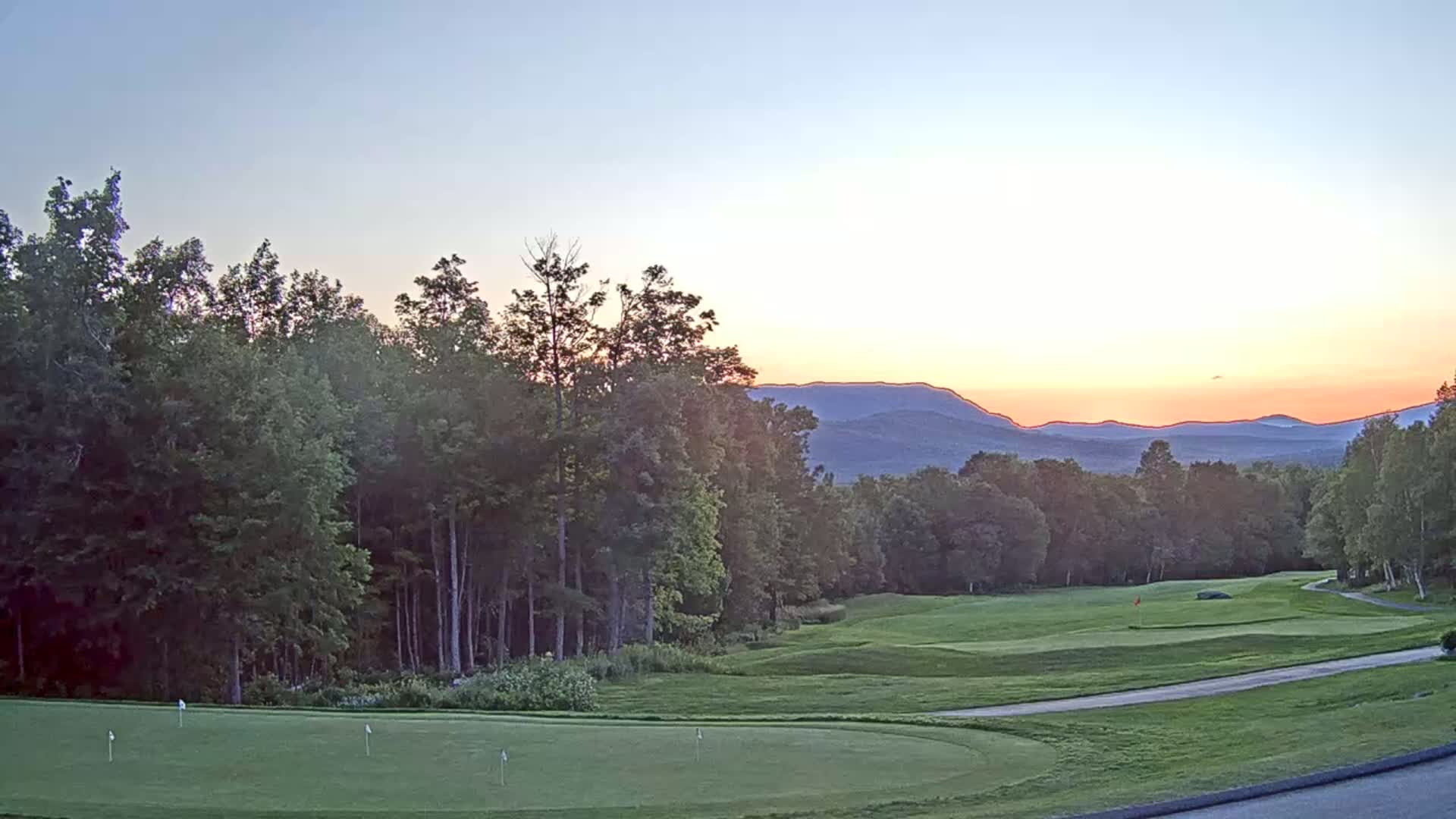 Kingfield, Sugarloaf Mountain Golf Course Live Cam - Kingfield, Franklin, Maine, USA