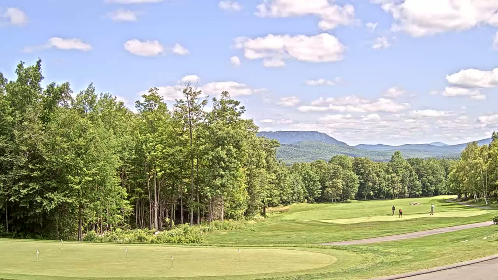 Kingfield, Sugarloaf Mountain Golf Course Live Cam - Kingfield, Franklin, Maine, USA
