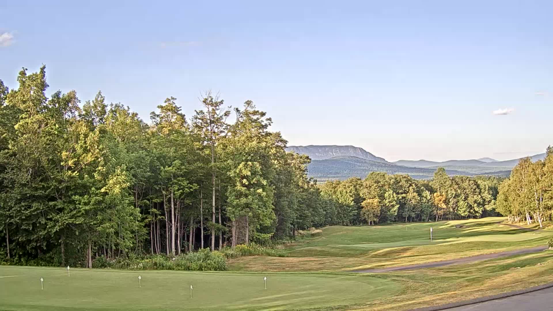 Kingfield, Sugarloaf Mountain Golf Course Live Cam - Kingfield, Franklin, Maine, USA