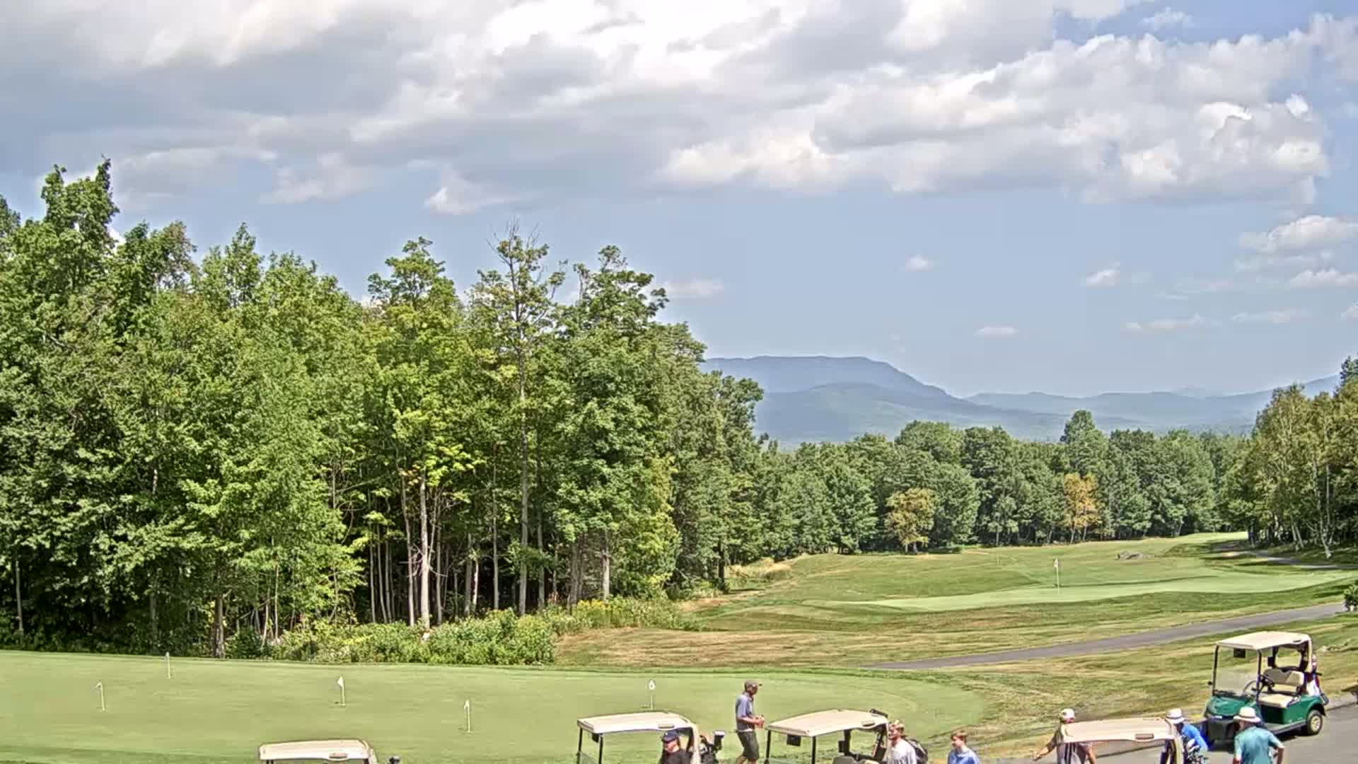 Kingfield, Sugarloaf Mountain Golf Course Live Cam - Kingfield, Franklin, Maine, USA