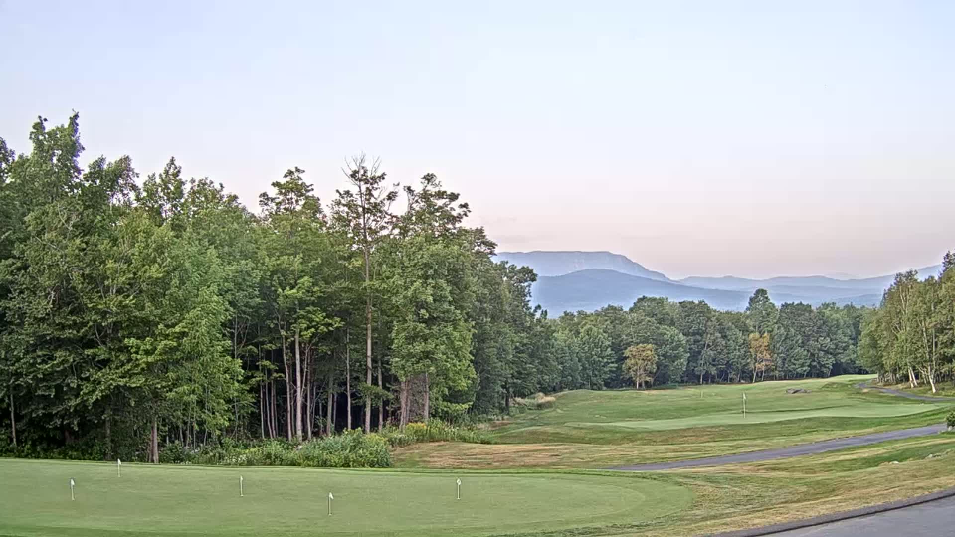 Kingfield, Sugarloaf Mountain Golf Course Live Cam - Kingfield, Franklin, Maine, USA