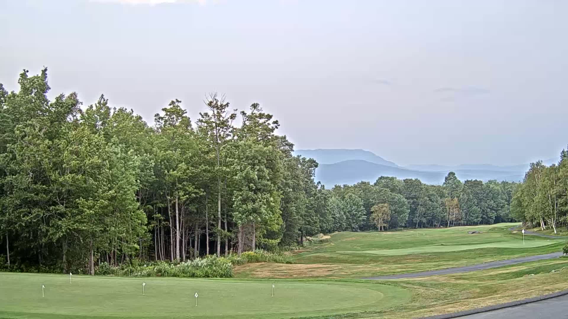 Kingfield, Sugarloaf Mountain Golf Course Live Cam - Kingfield, Franklin, Maine, USA