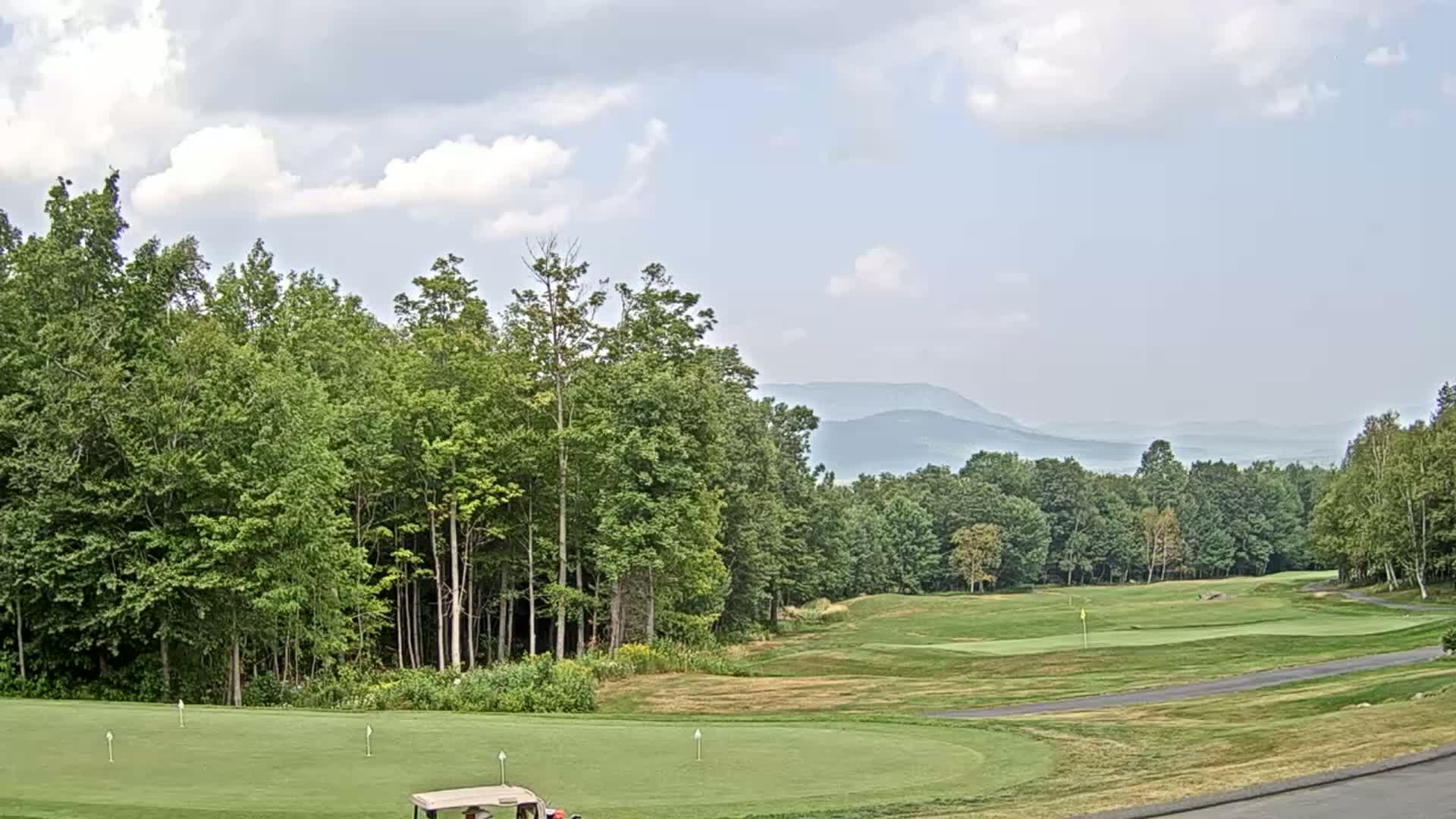 Kingfield, Sugarloaf Mountain Golf Course Live Cam - Kingfield, Franklin, Maine, USA